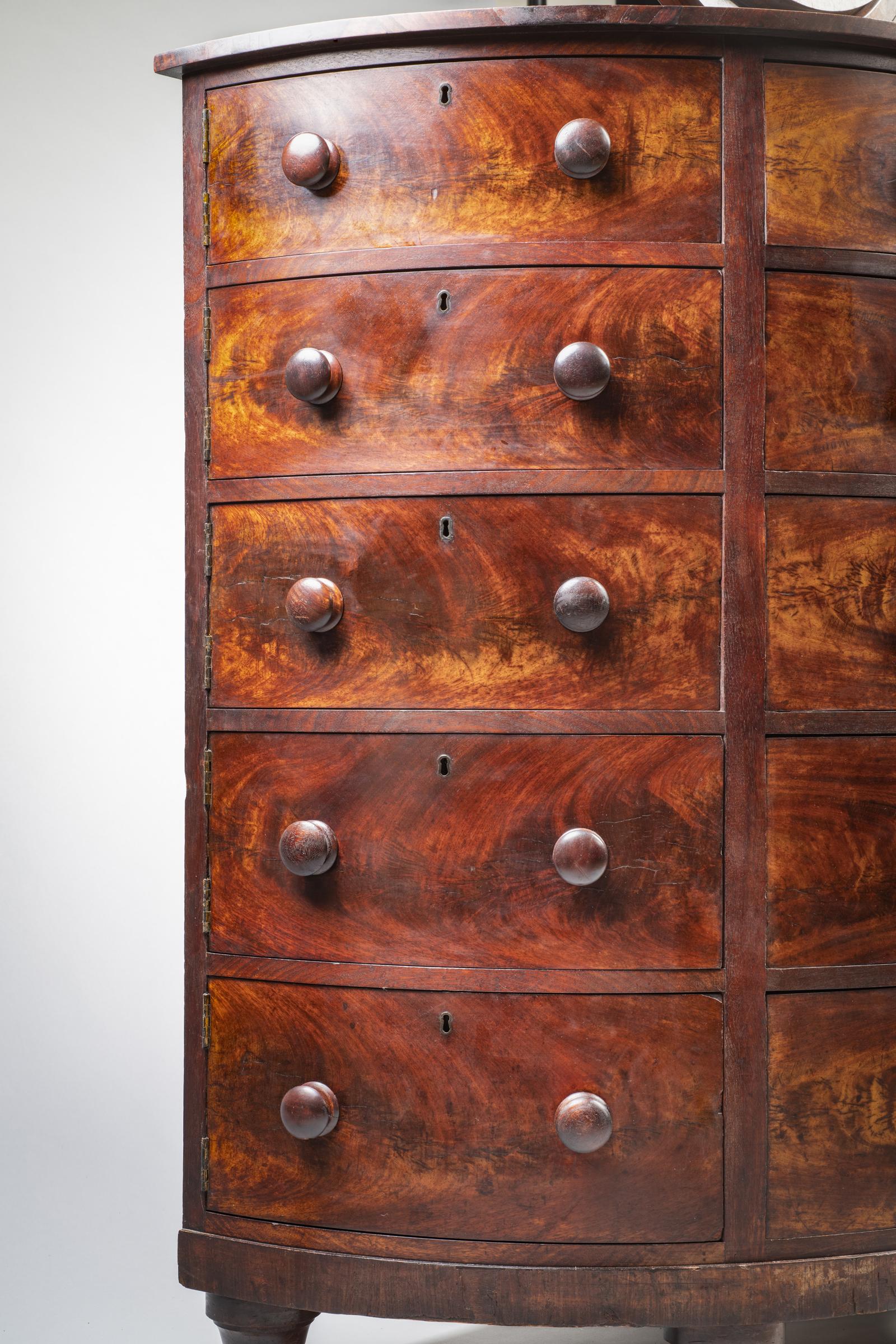 2023.0023.003 A, B Miniature chest of drawers, view 1