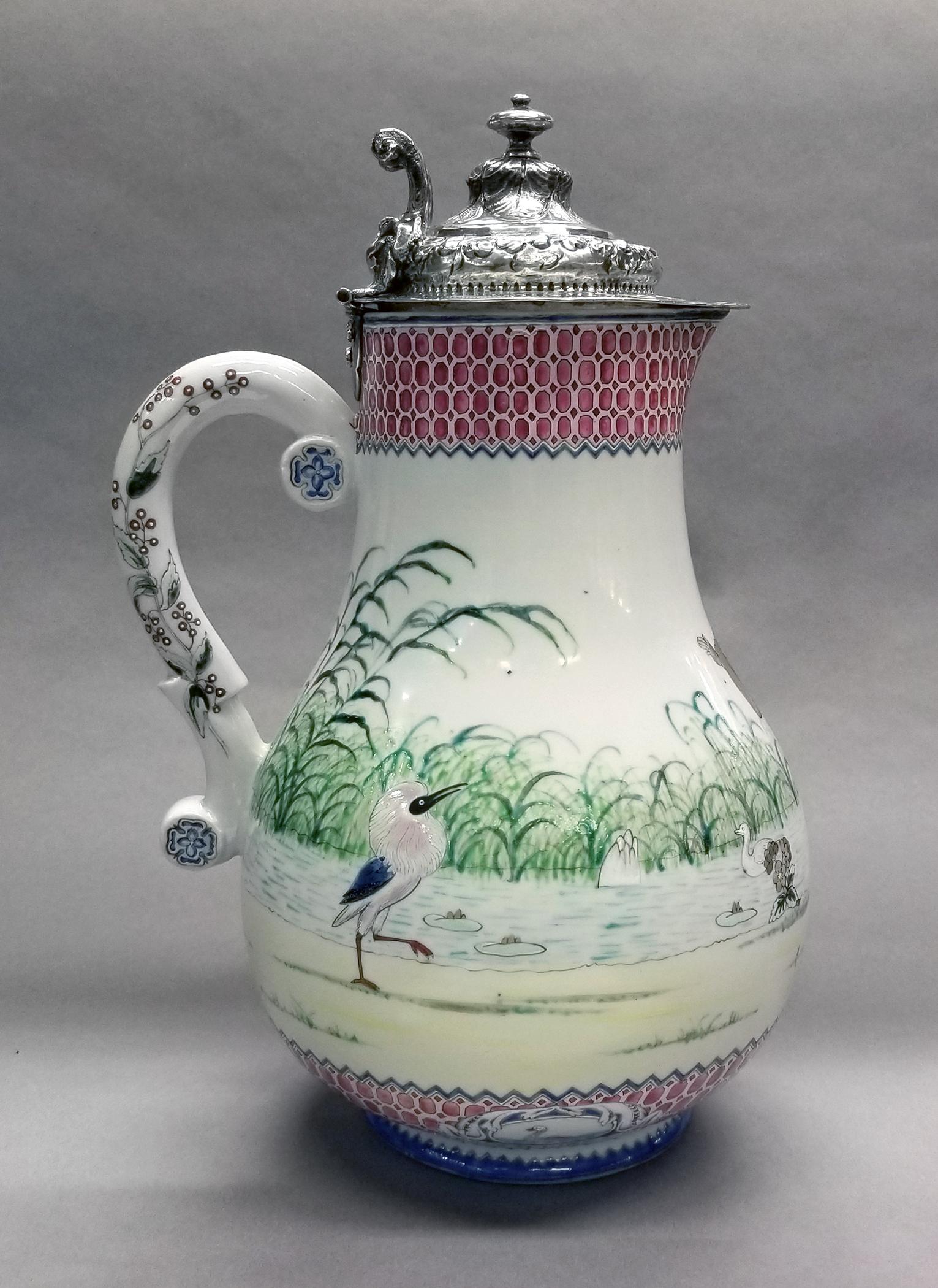 2024.0004 Pronk jug side 3
