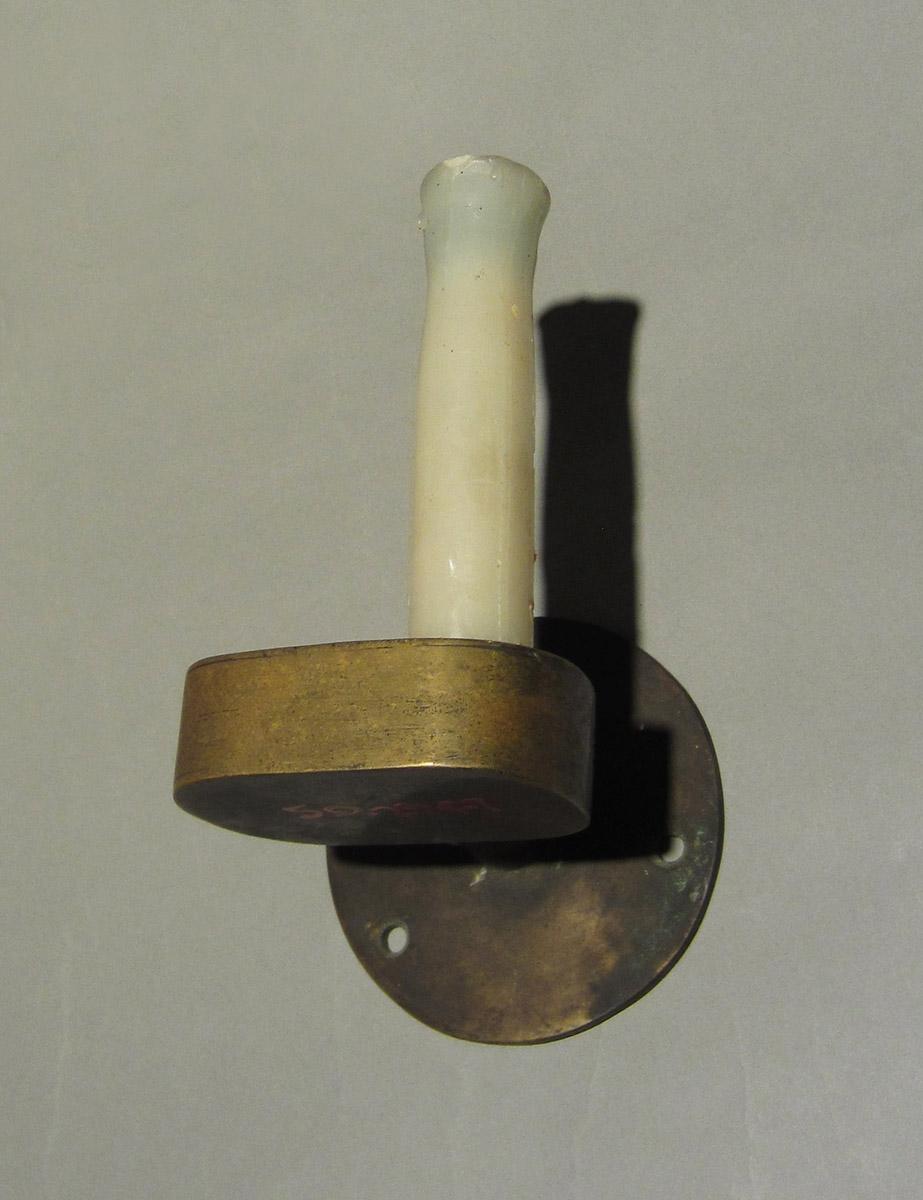 1959.2947 Sconce