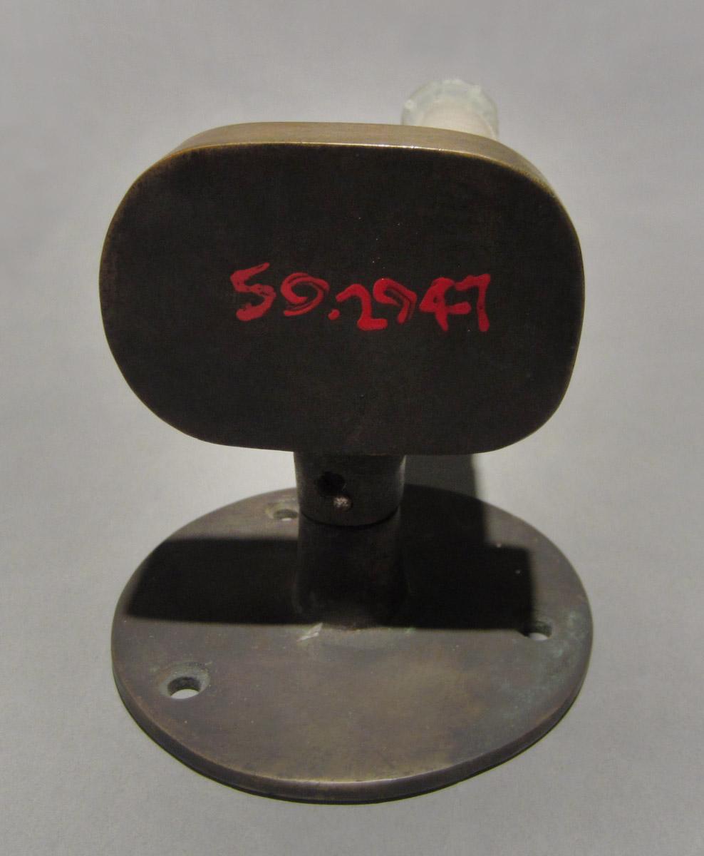 1959.2947 Sconce, underside