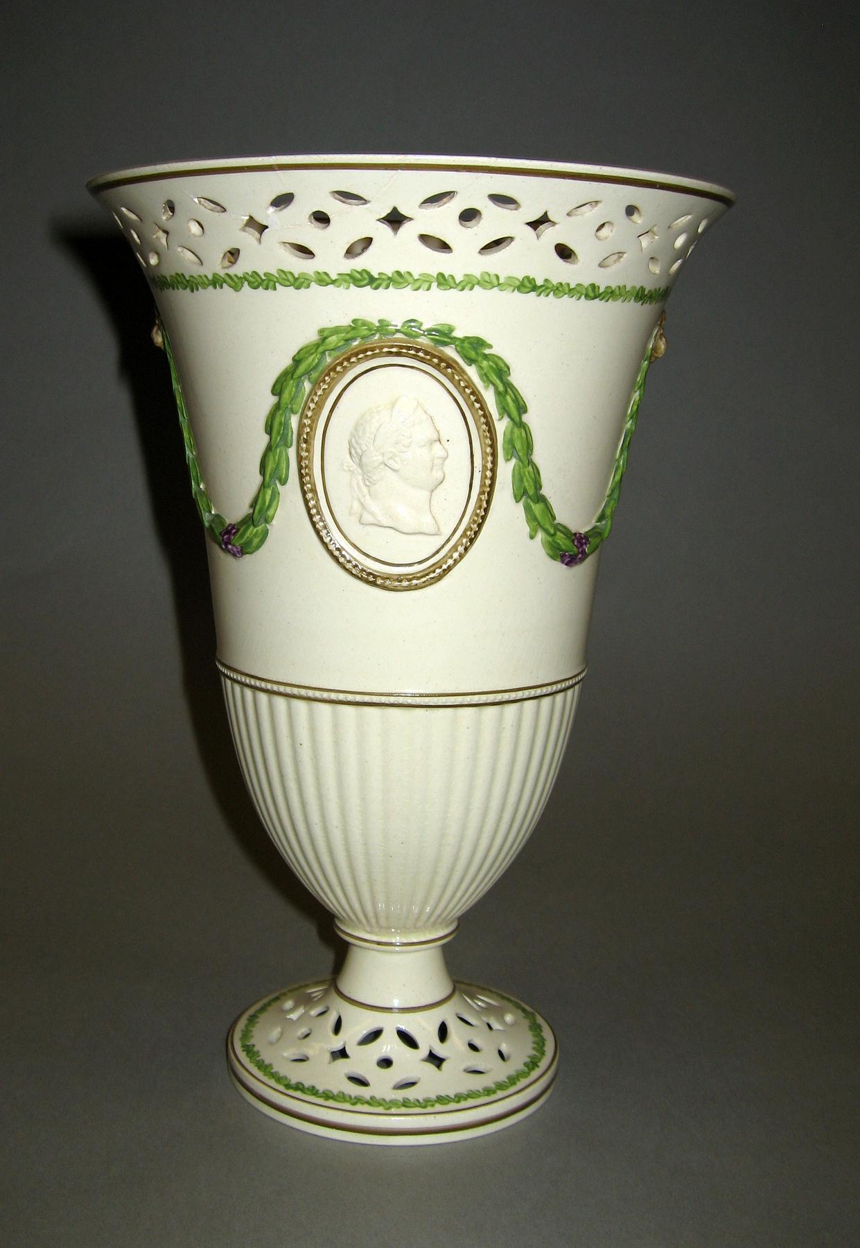 1959.2951 Vase