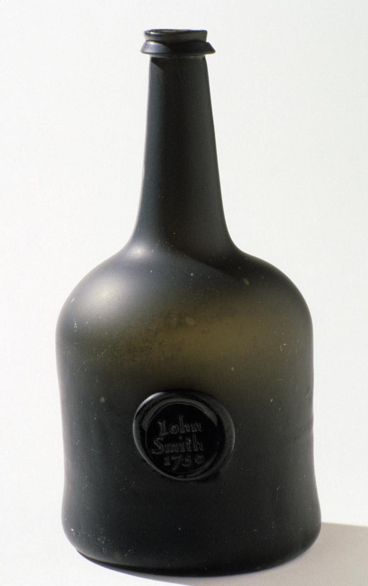 1959.2969 Glass wine bottle