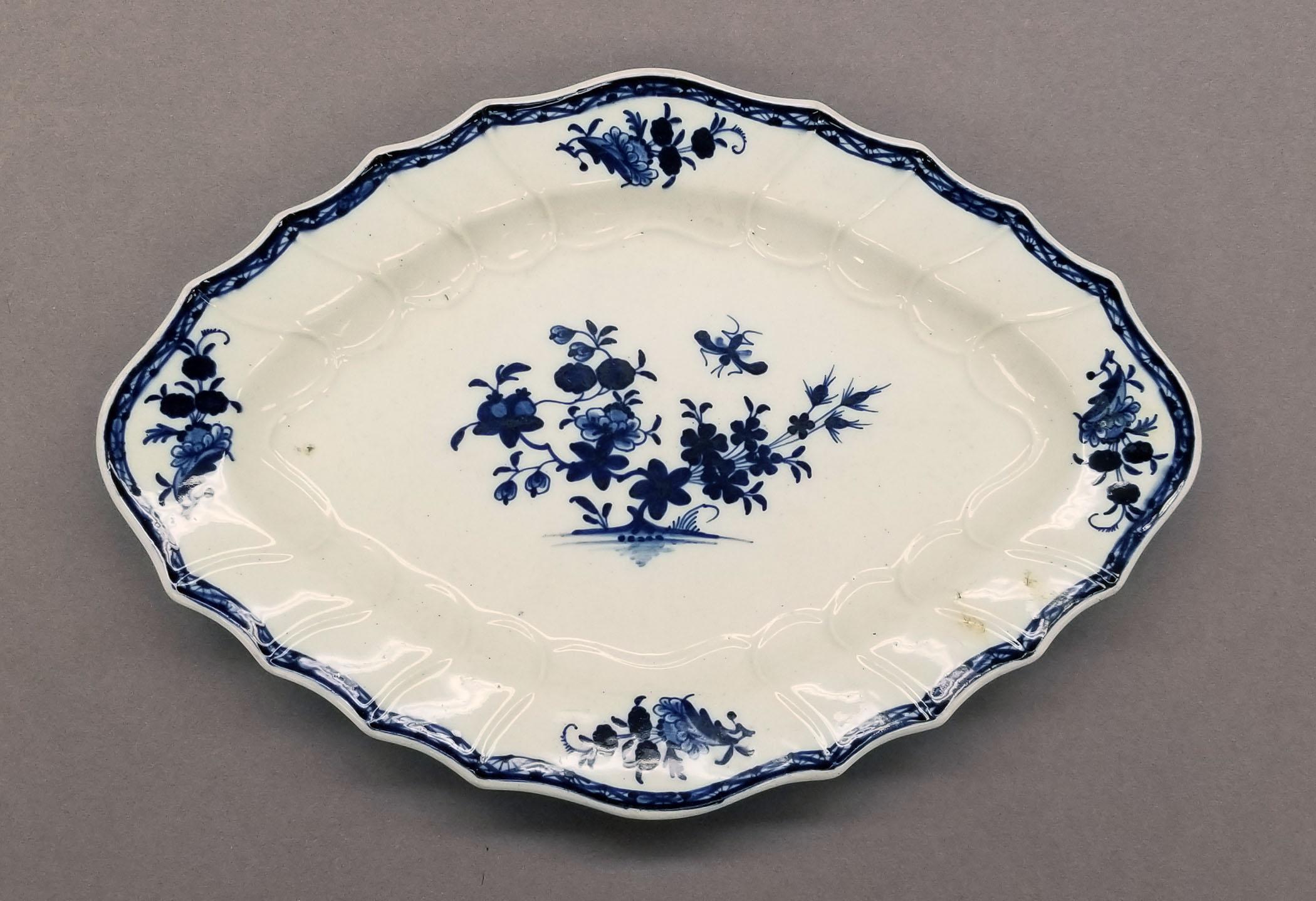 1965.2922.005 B Sauceboat stand or dish