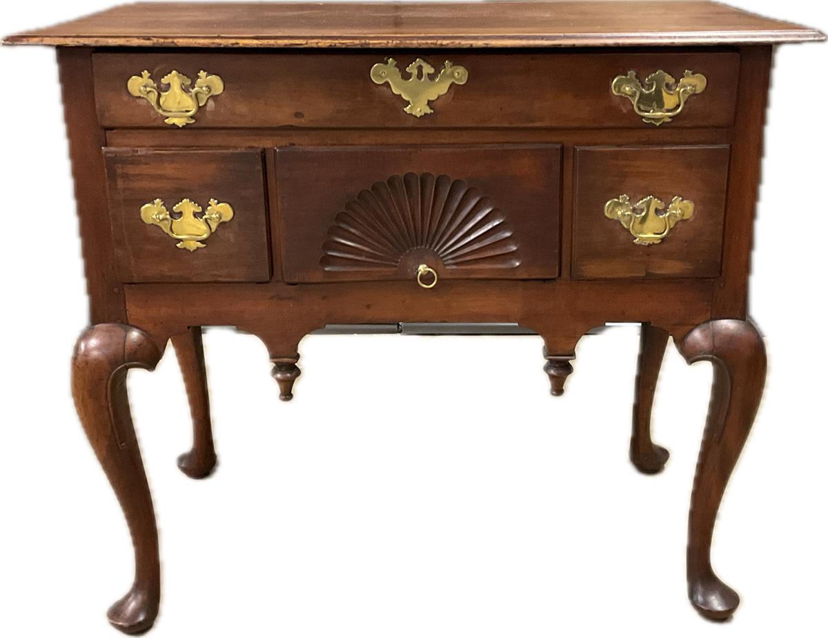 2024.0014.001 Table, Dressing table, Reg Image, overall