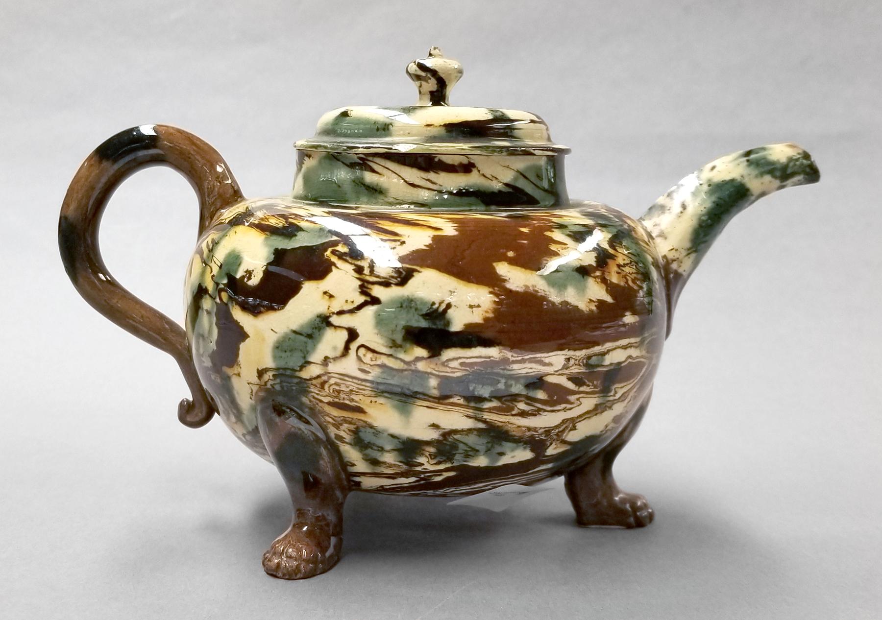 2024.0014.017 A,B Teapot side 2