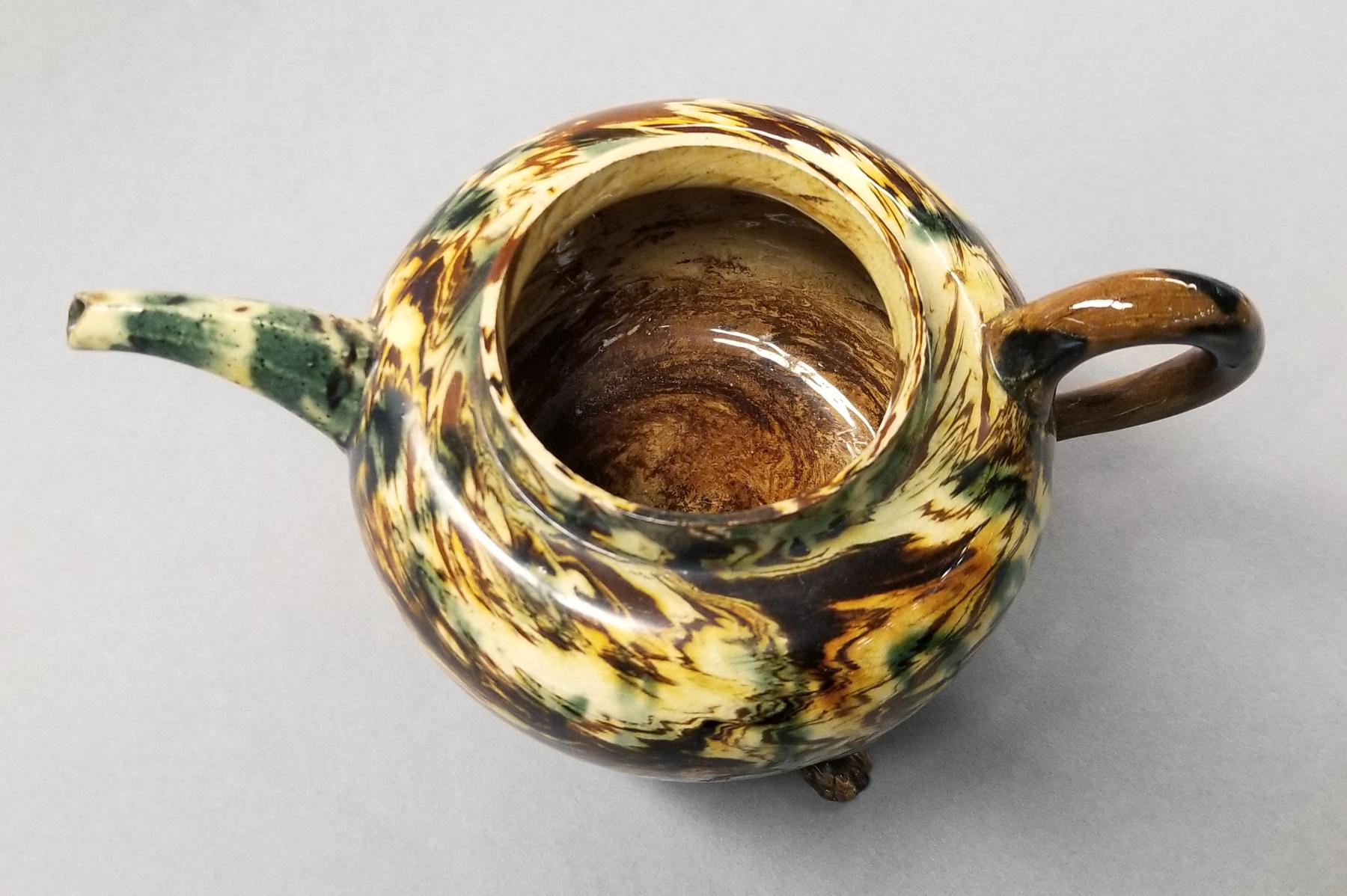 2024.0014.017 A Teapot top