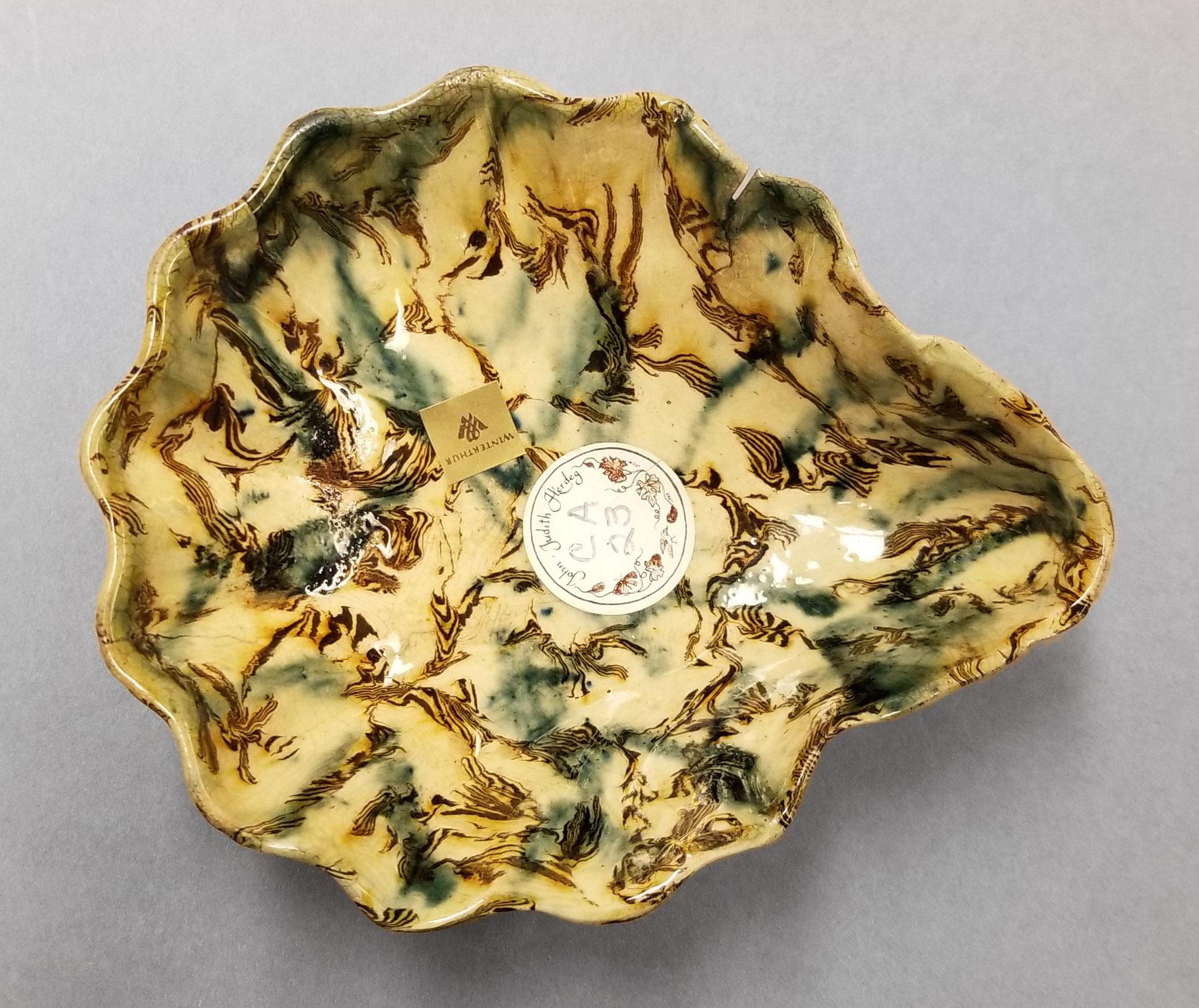 2024.0014.021 Shell dish top