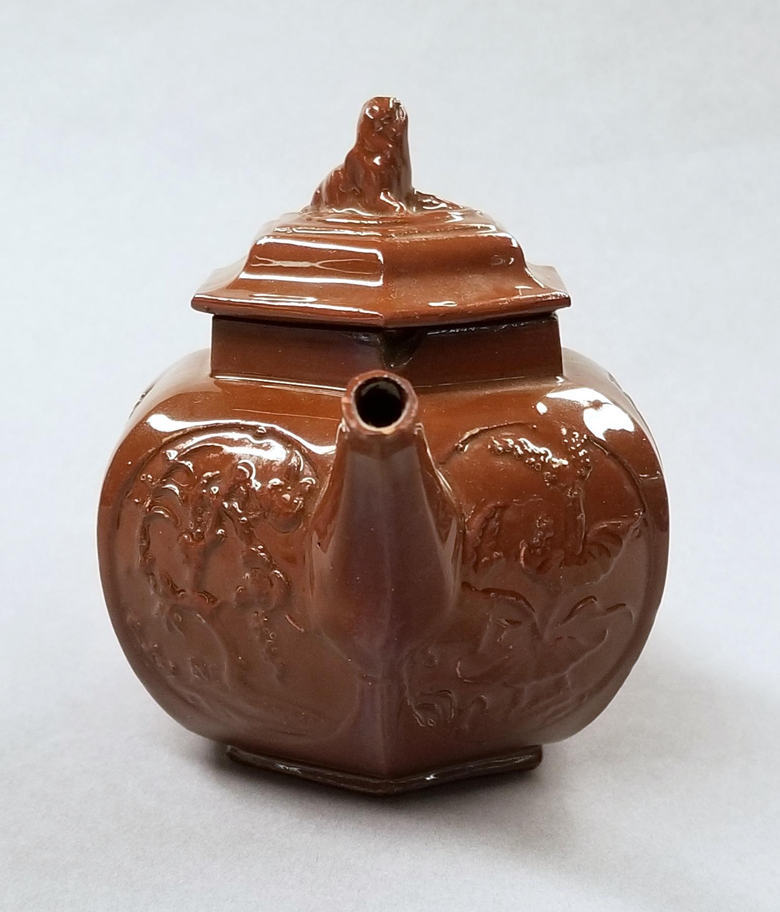 2024.0014.025 A,B Teapot side 2