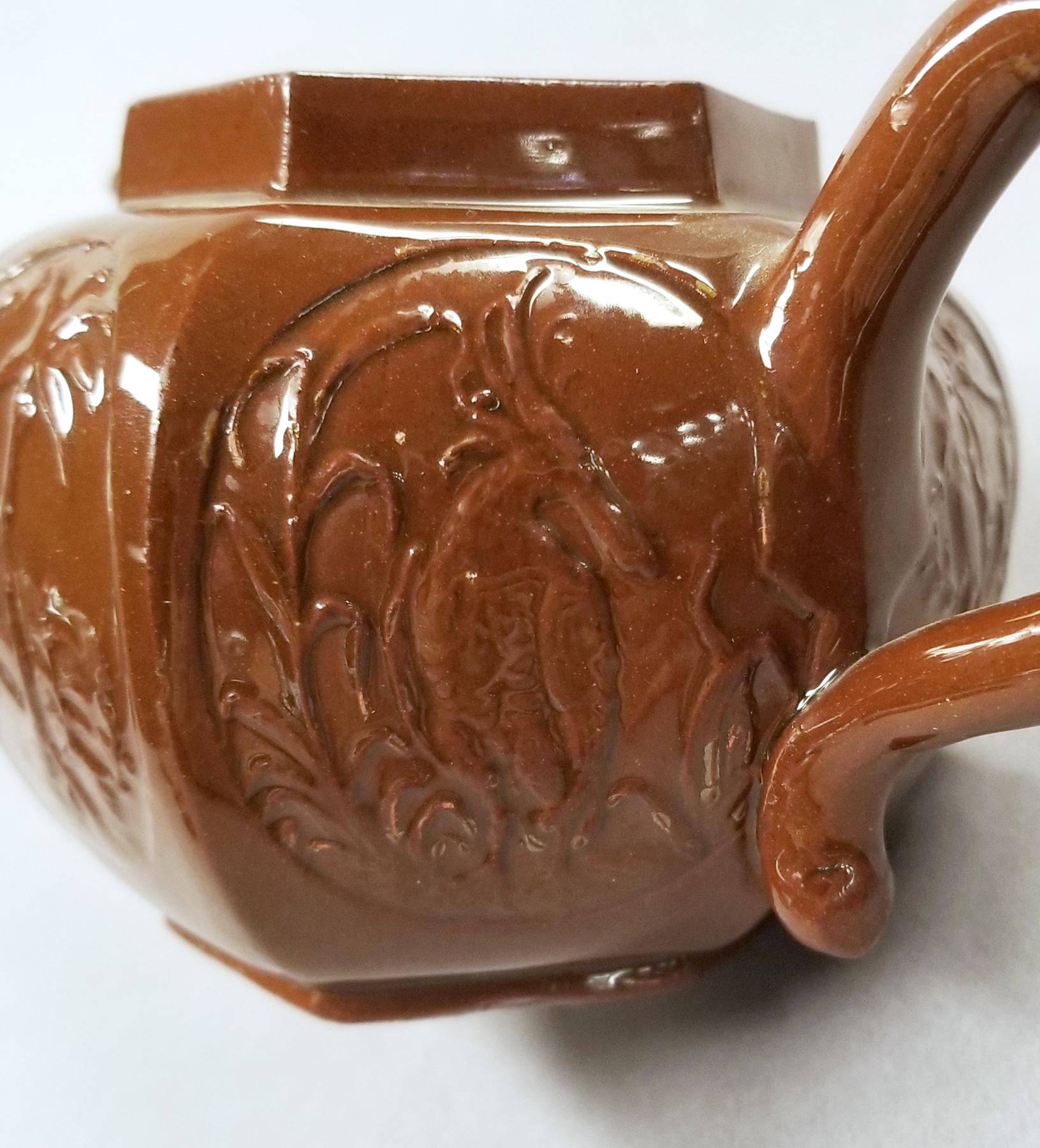 2024.0014.025 A,B Teapot detail 1