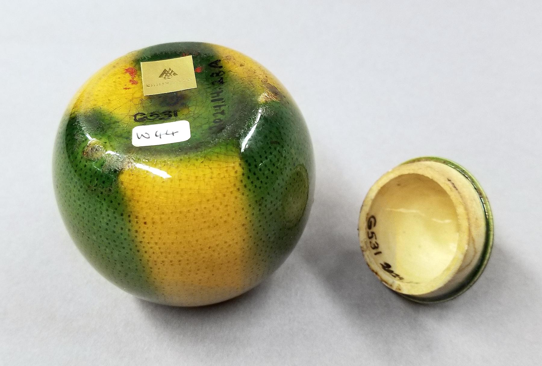 2024.0014.028 A,B tea canister