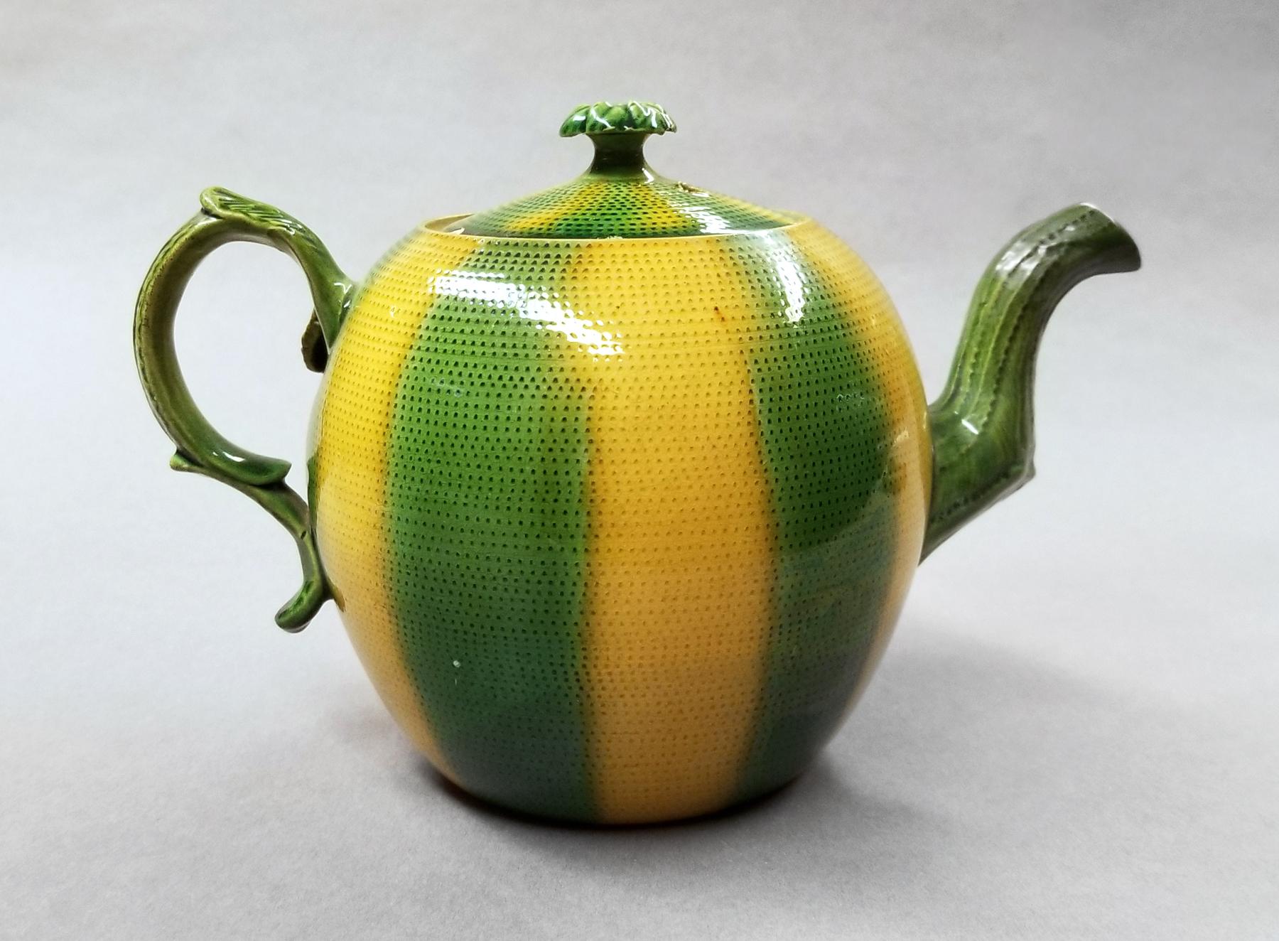 2024.0014.029 A,B teapot side 3
