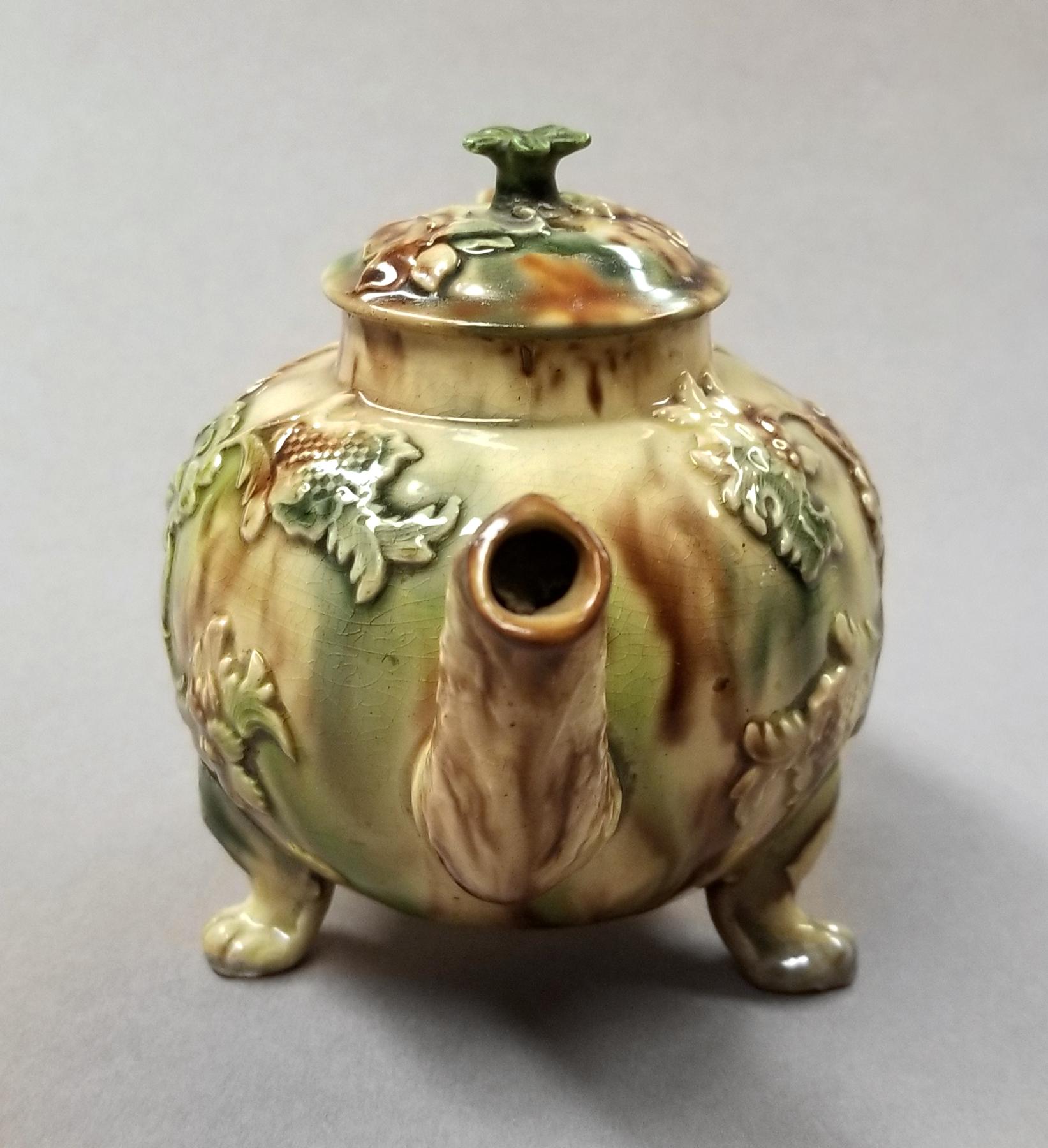 2024.0014.031 A,B Teapot side 2