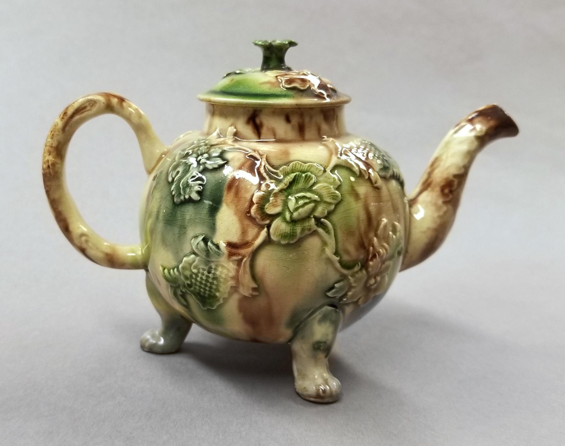 2024.0014.031 A,B Teapot side 3