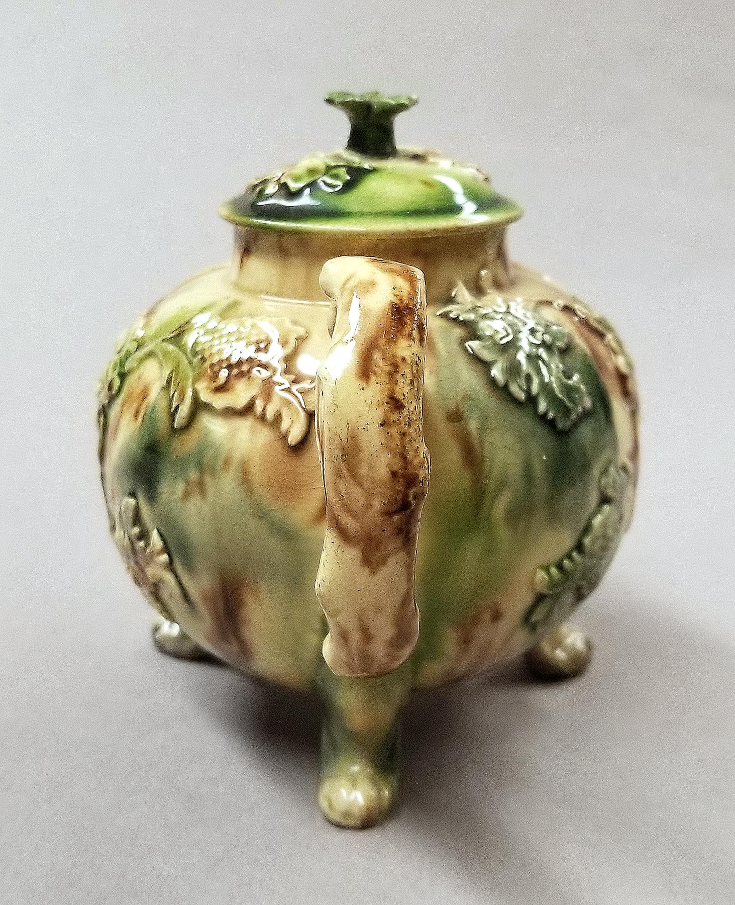 2024.0014.031 A,B Teapot side 4