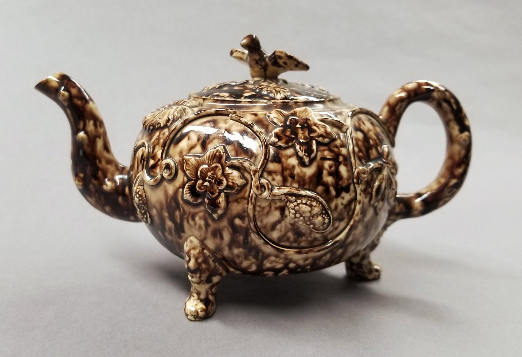 2024.0014.034 A,B Teapot side 1
