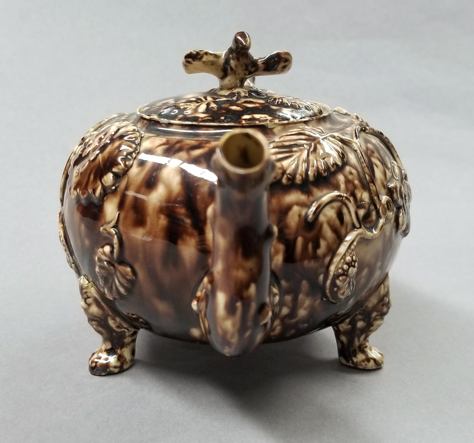 2024.0014.034 A,B Teapot side 2