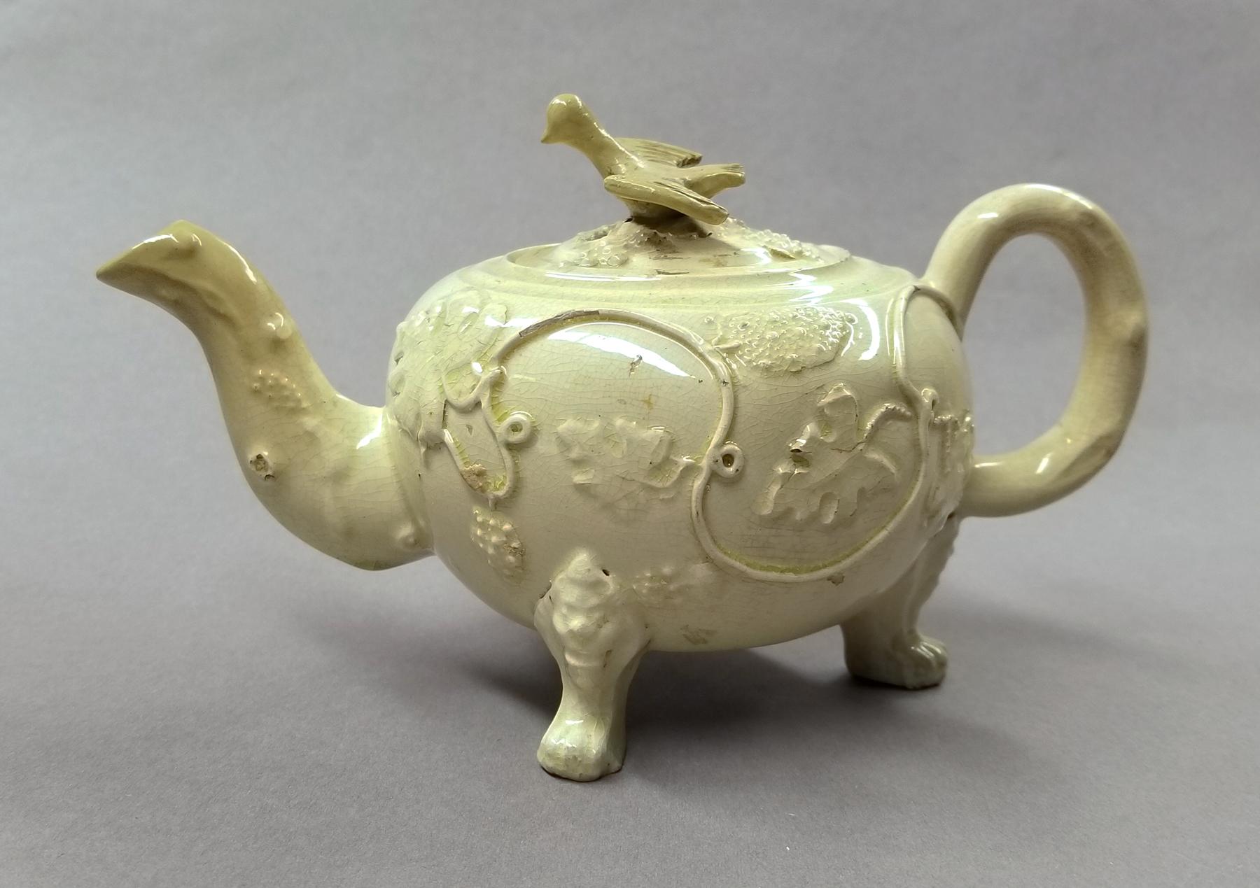 2024.0014.037 A,B Teapot side 1