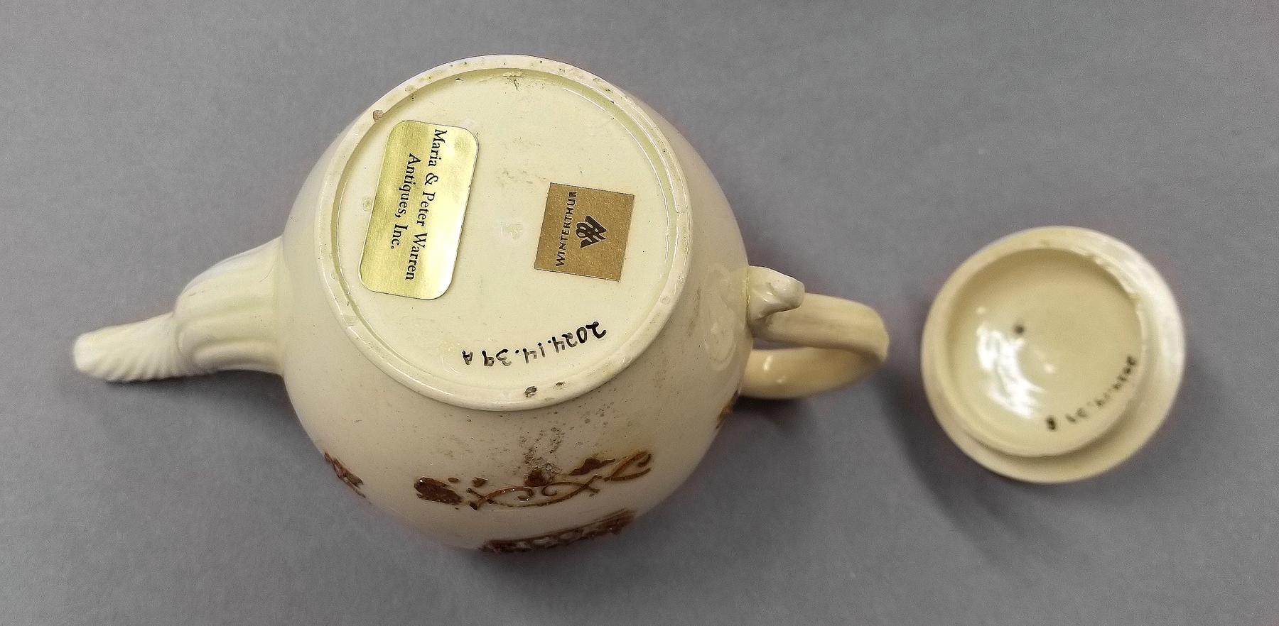 2024.0014.038 A,B Teapot bottom