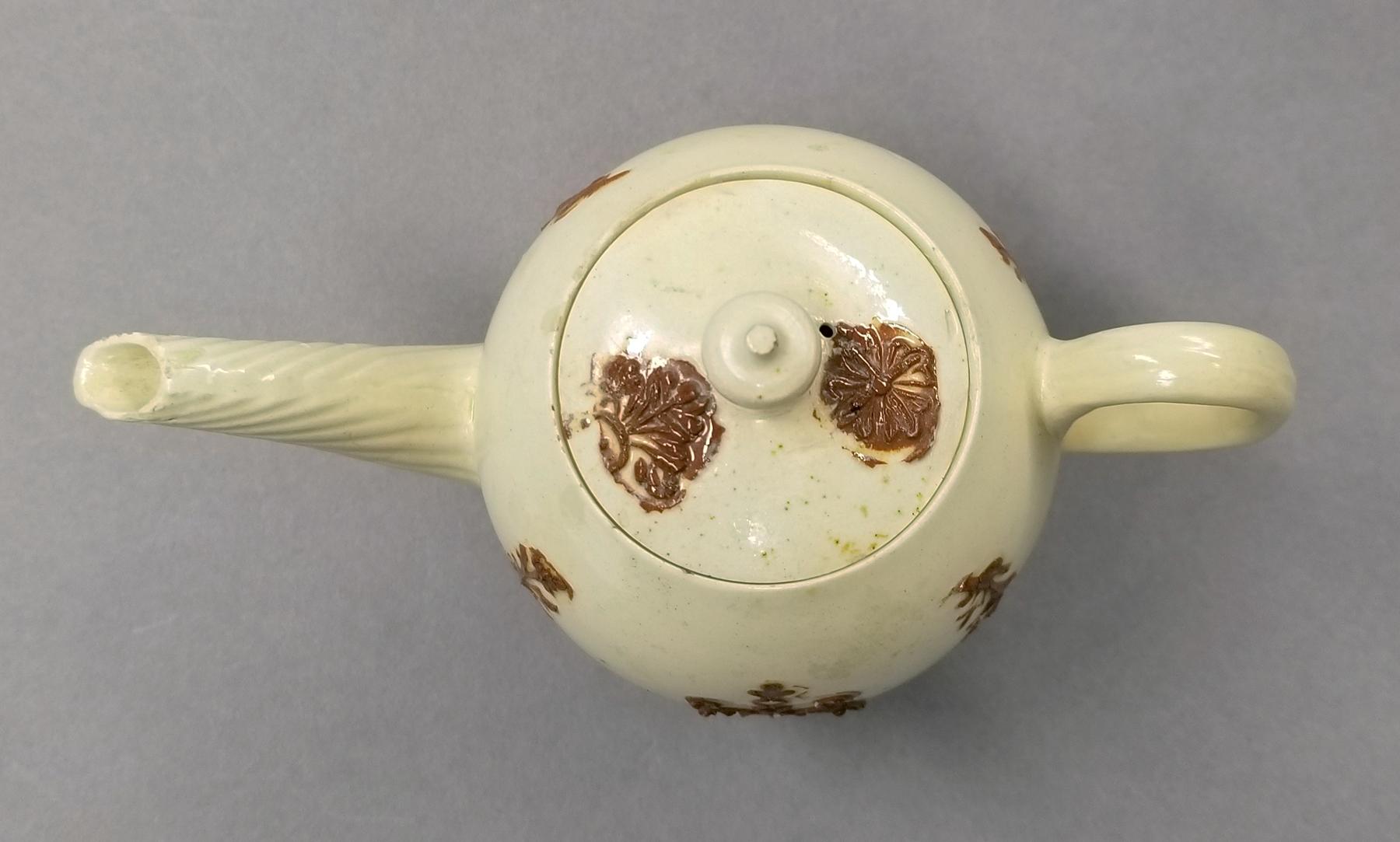 2024.0014.038 A,B Teapot top