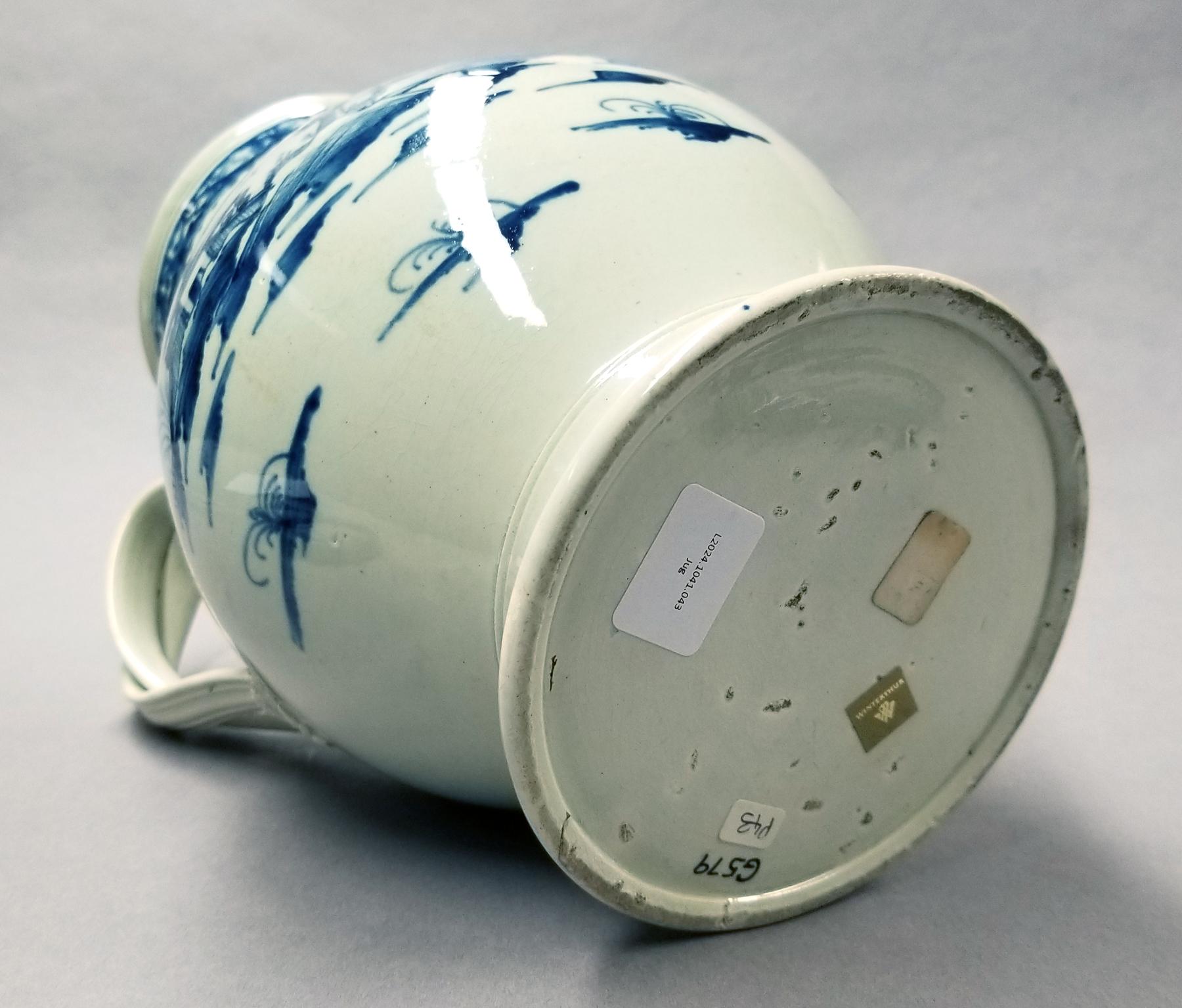2024.0014.043  Jug underside view 1