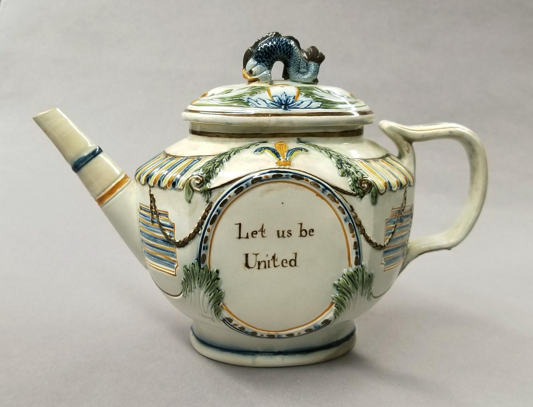 2024.0014.045 A,B Teapot side 1