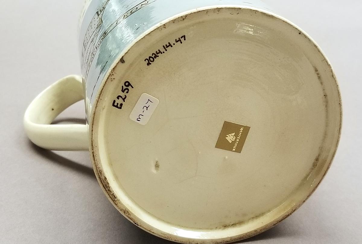 2024.0014.047 Mug underside detail