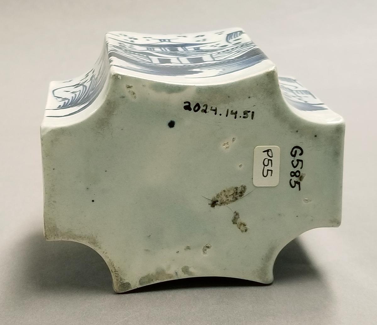2024.0014.051 Tea canister bottom