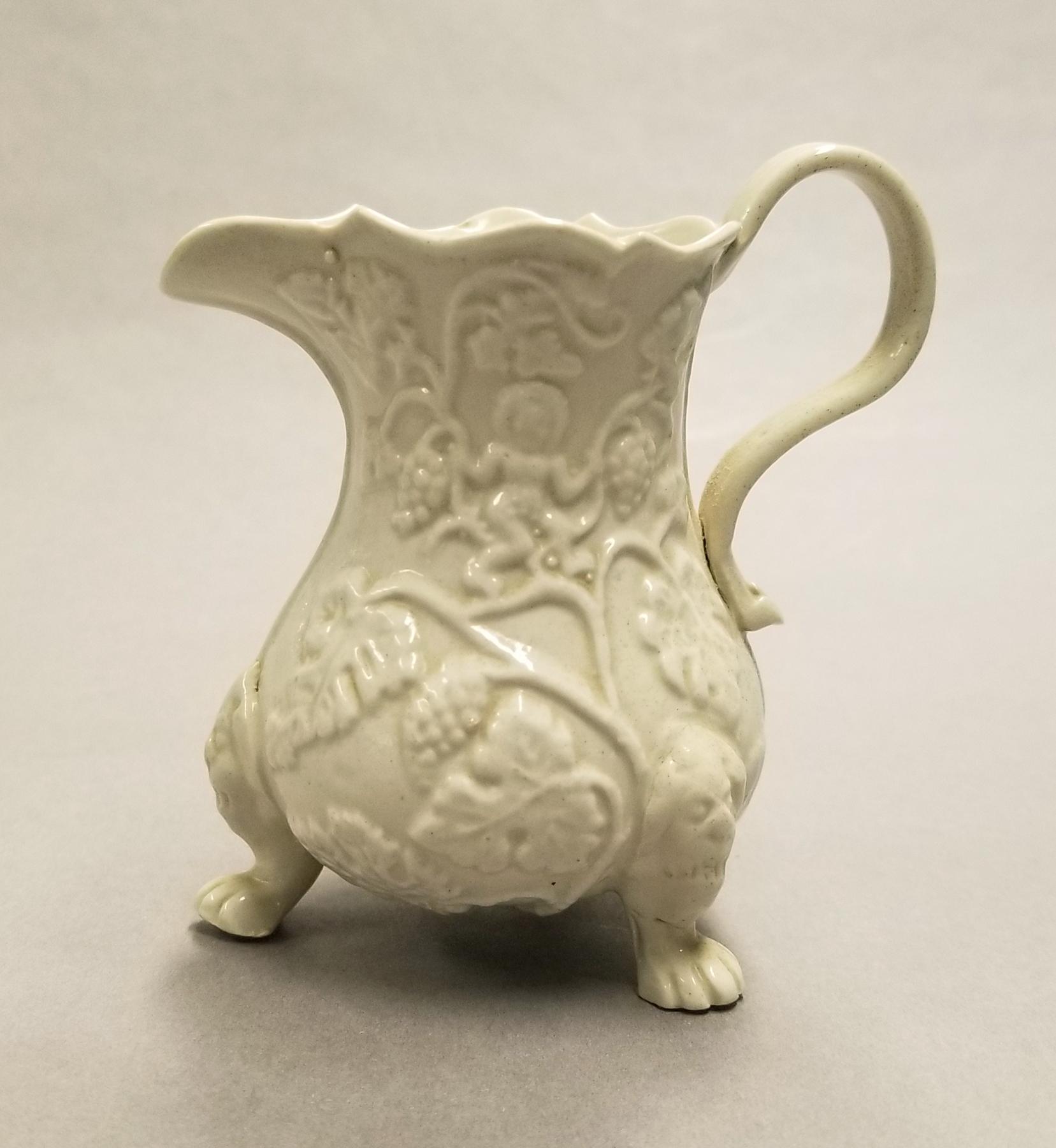 2024.0014.058 Stoneware cream jug