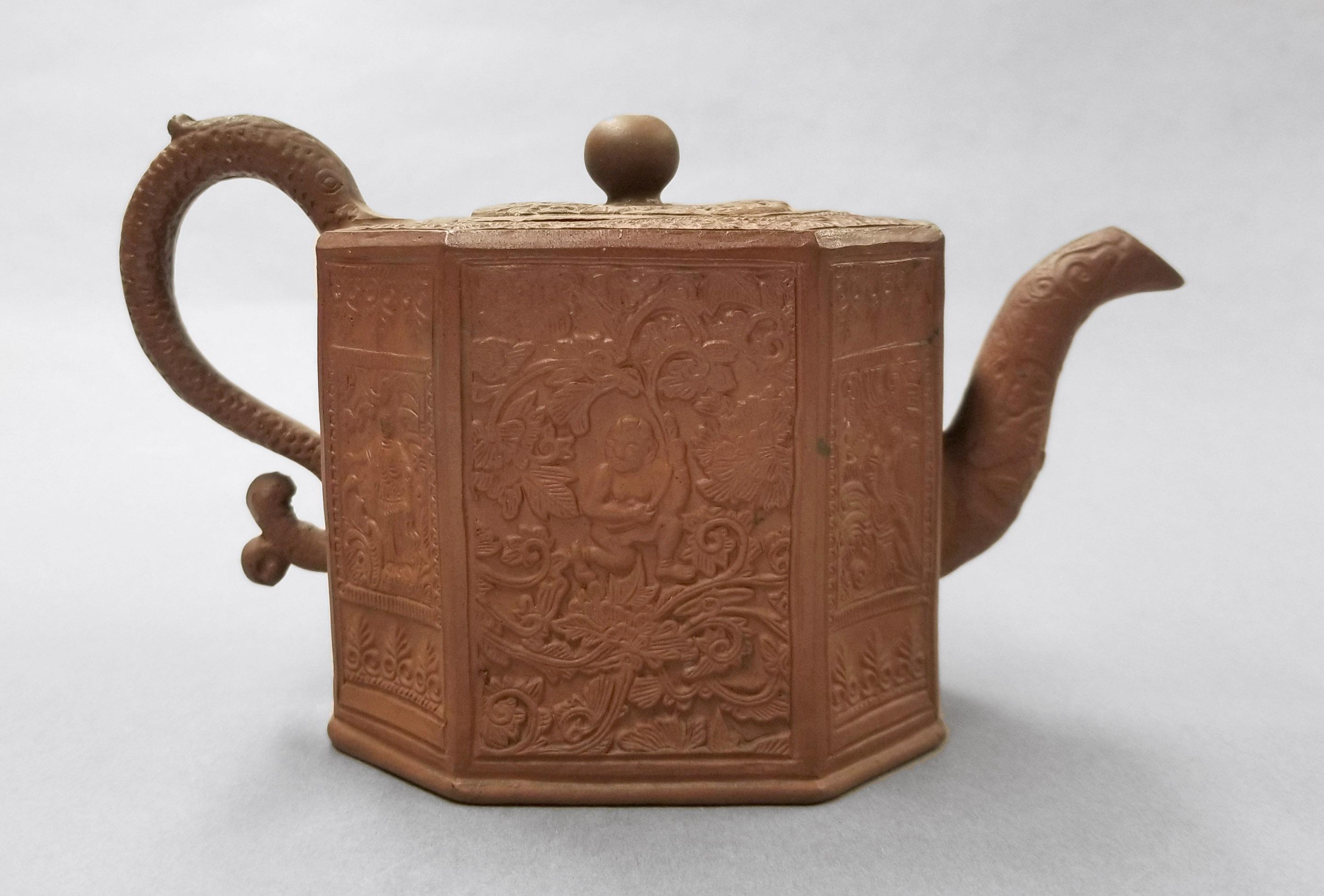 2024.0014.066 A,B Teapot side 3