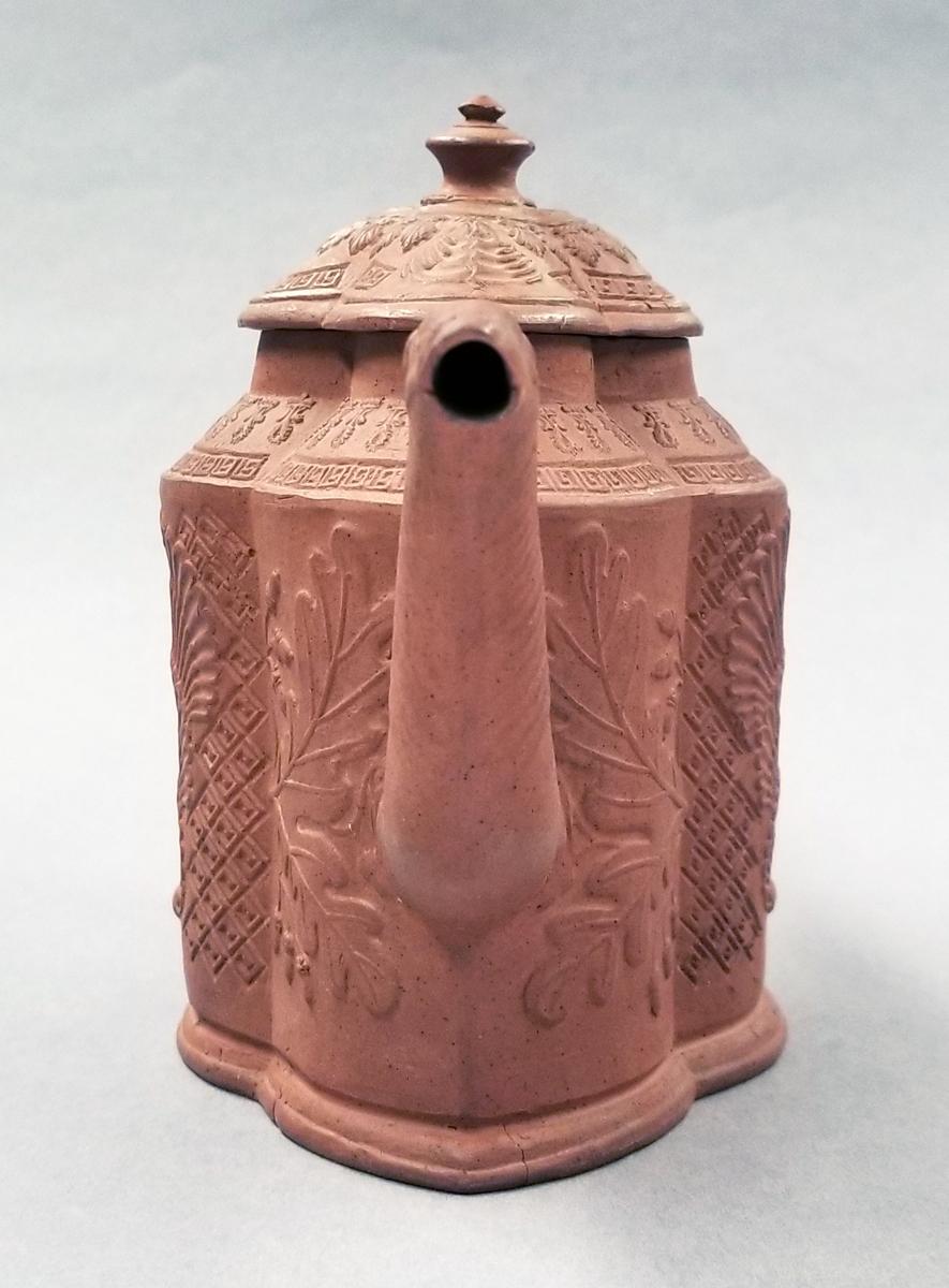 2024.0014.067 A,B Teapot side 2