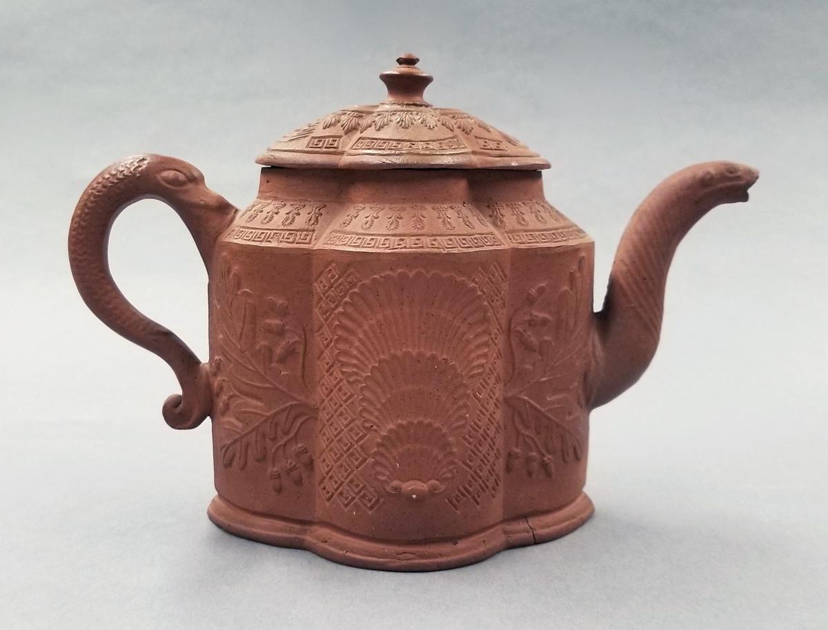 2024.0014.067 A,B Teapot side 3