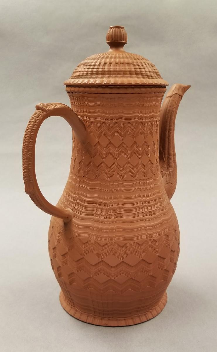 2024.0014.070 A,B Coffeepot side 2