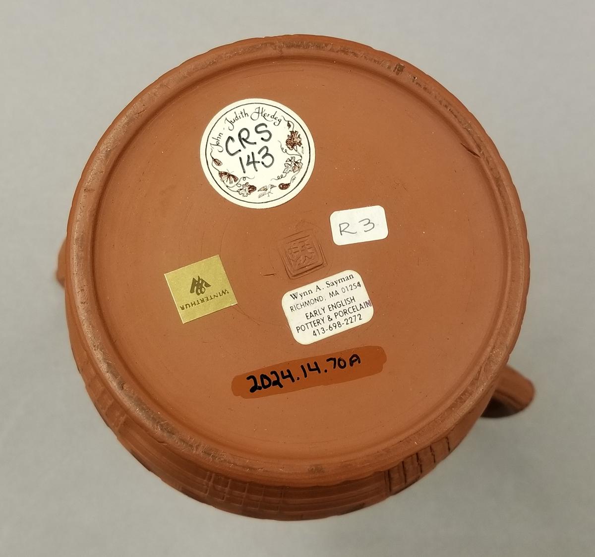 2024.0014.070 A Coffeepot underside