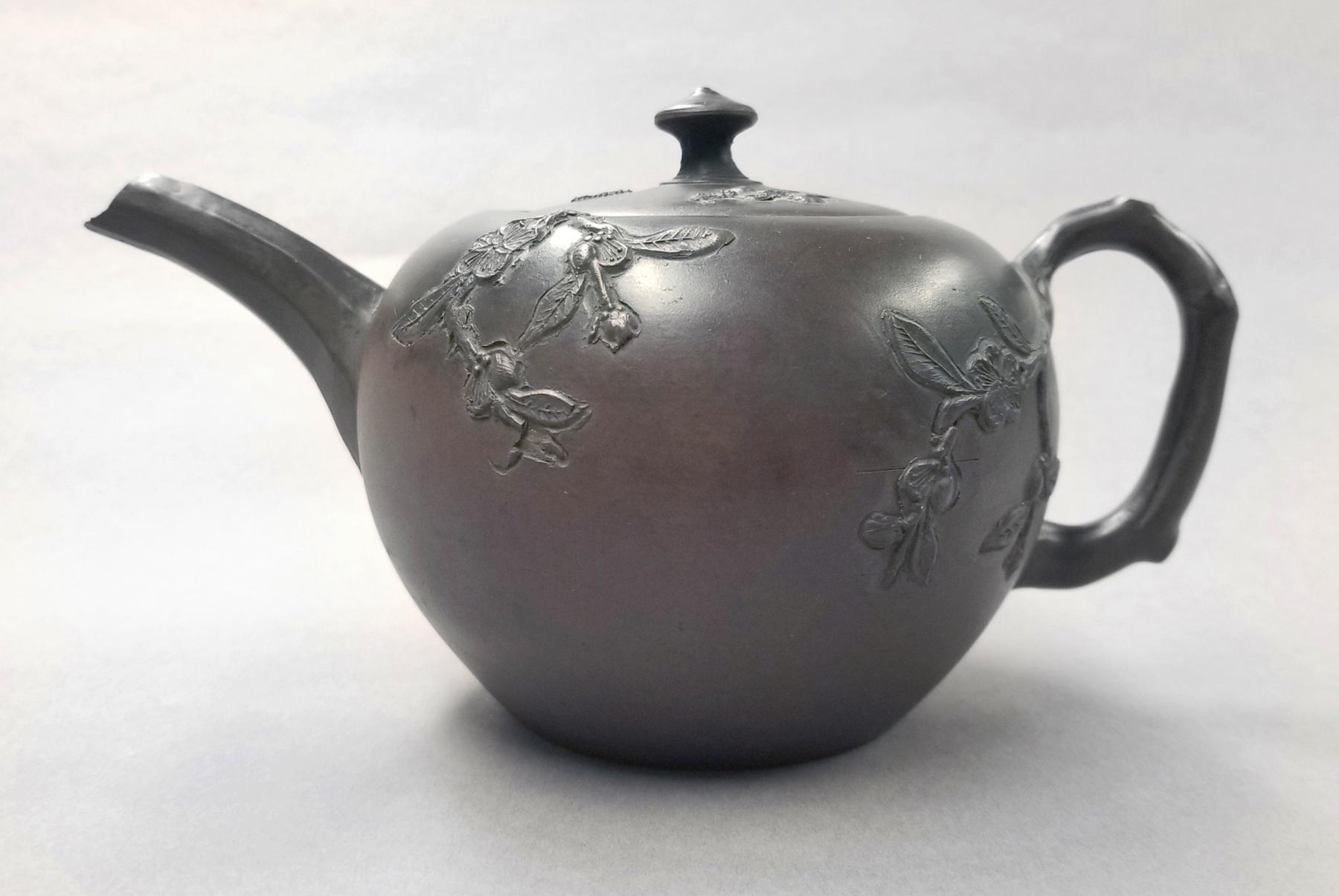 2024.0014.016 A,B Teapot side 1