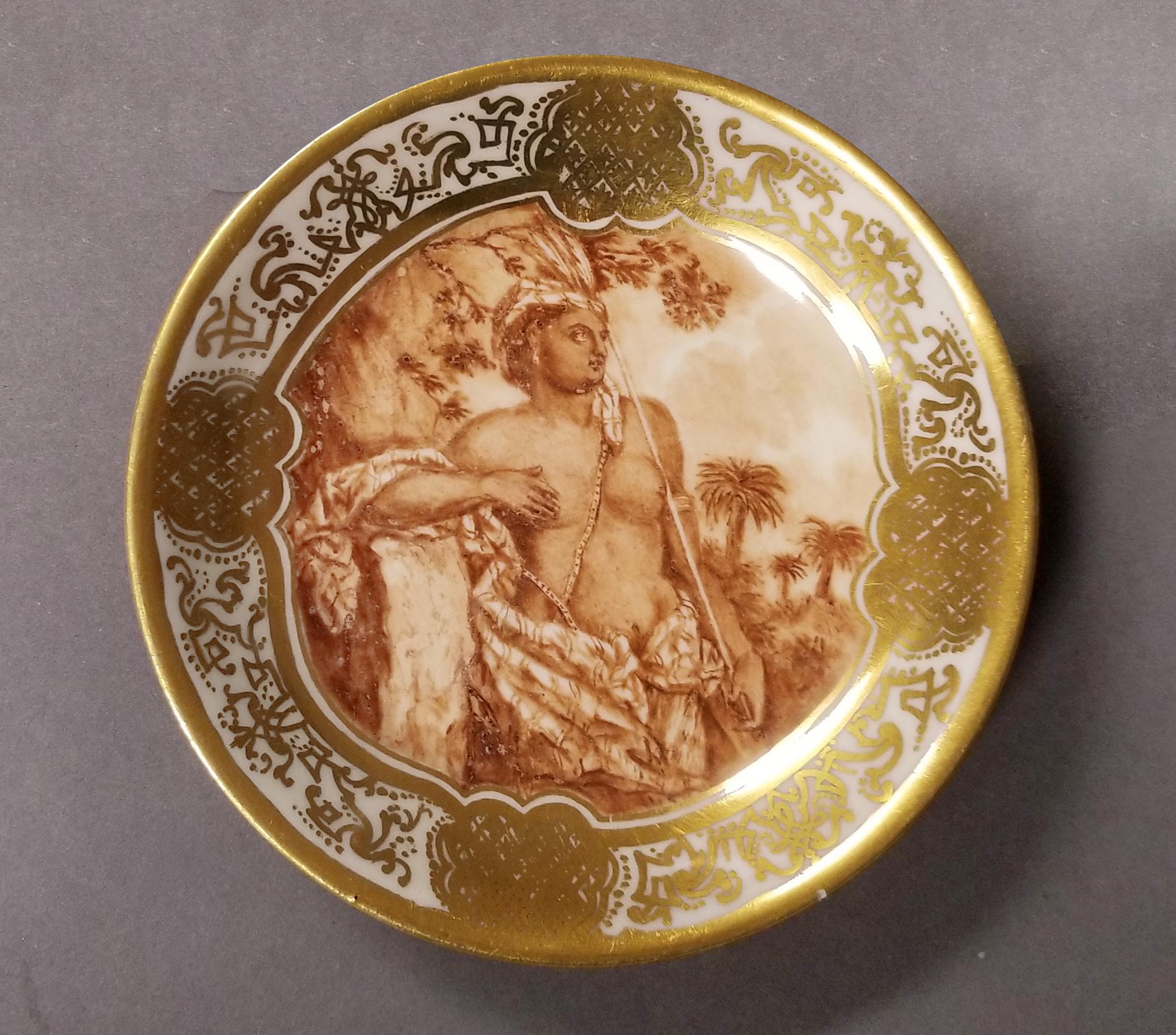 2024.0008 Saucer front