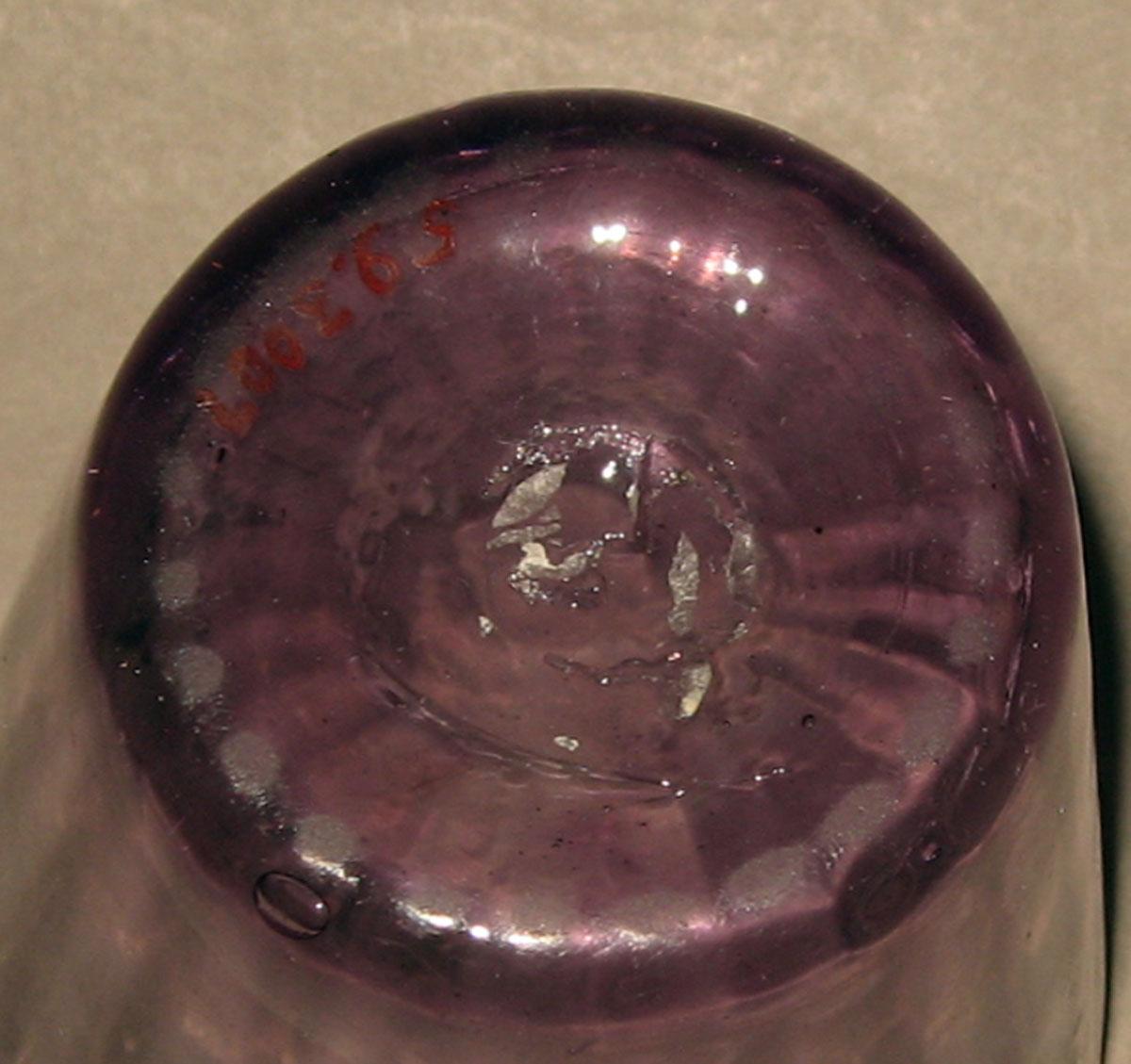 1959.3007 Glass Tumbler (underside)