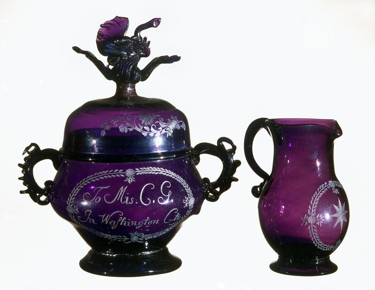 1959.3011, 1959.3010 Sugar bowl and cream jug