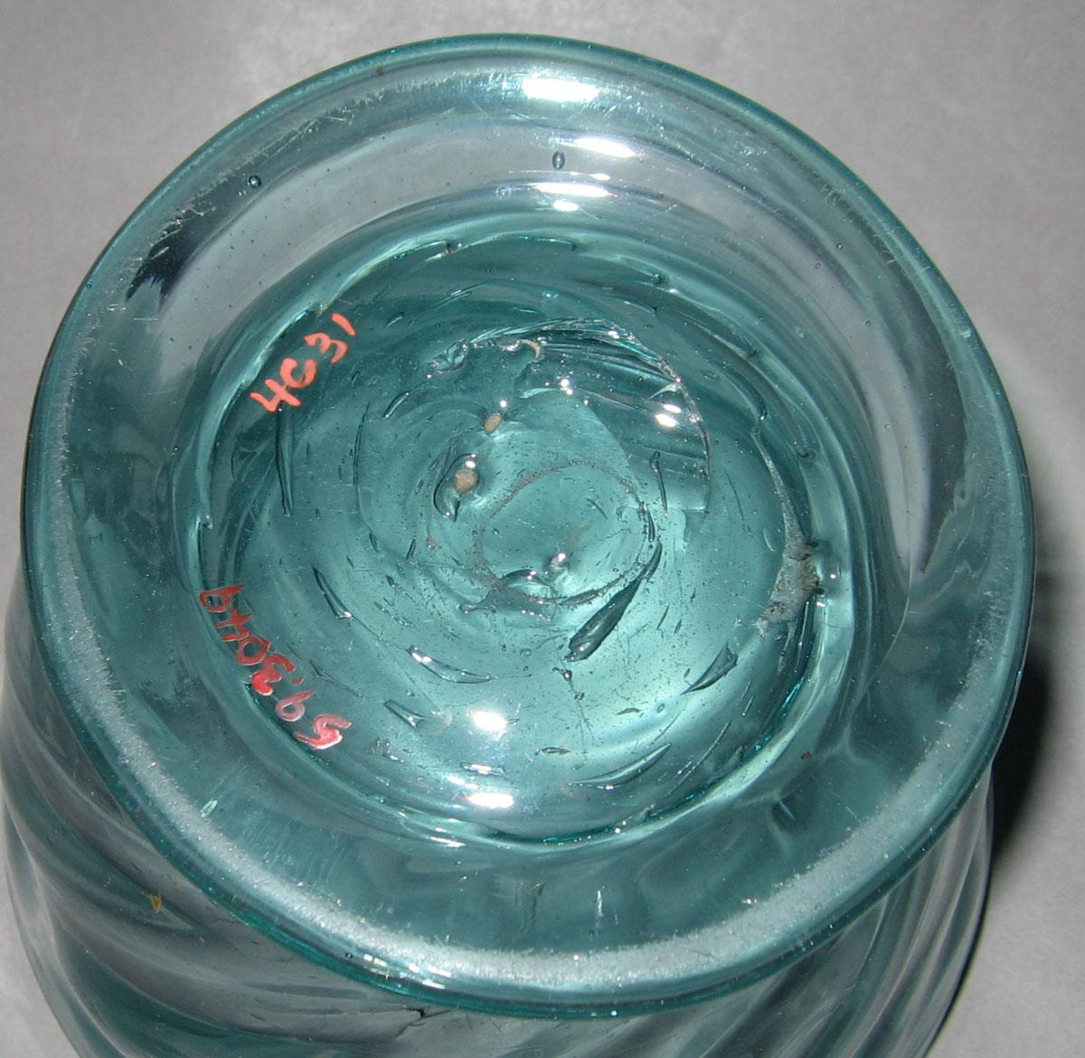 1959.3049 Glass bowl (underside)