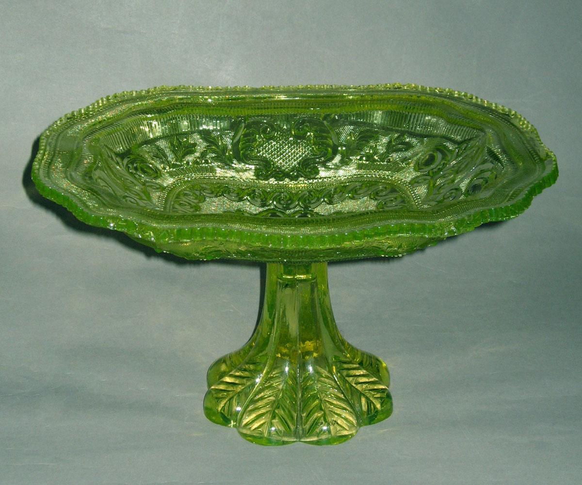 1959.3069 Yellow glass compote
