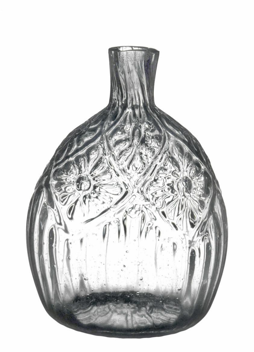 1959.3088 Flask, view 2