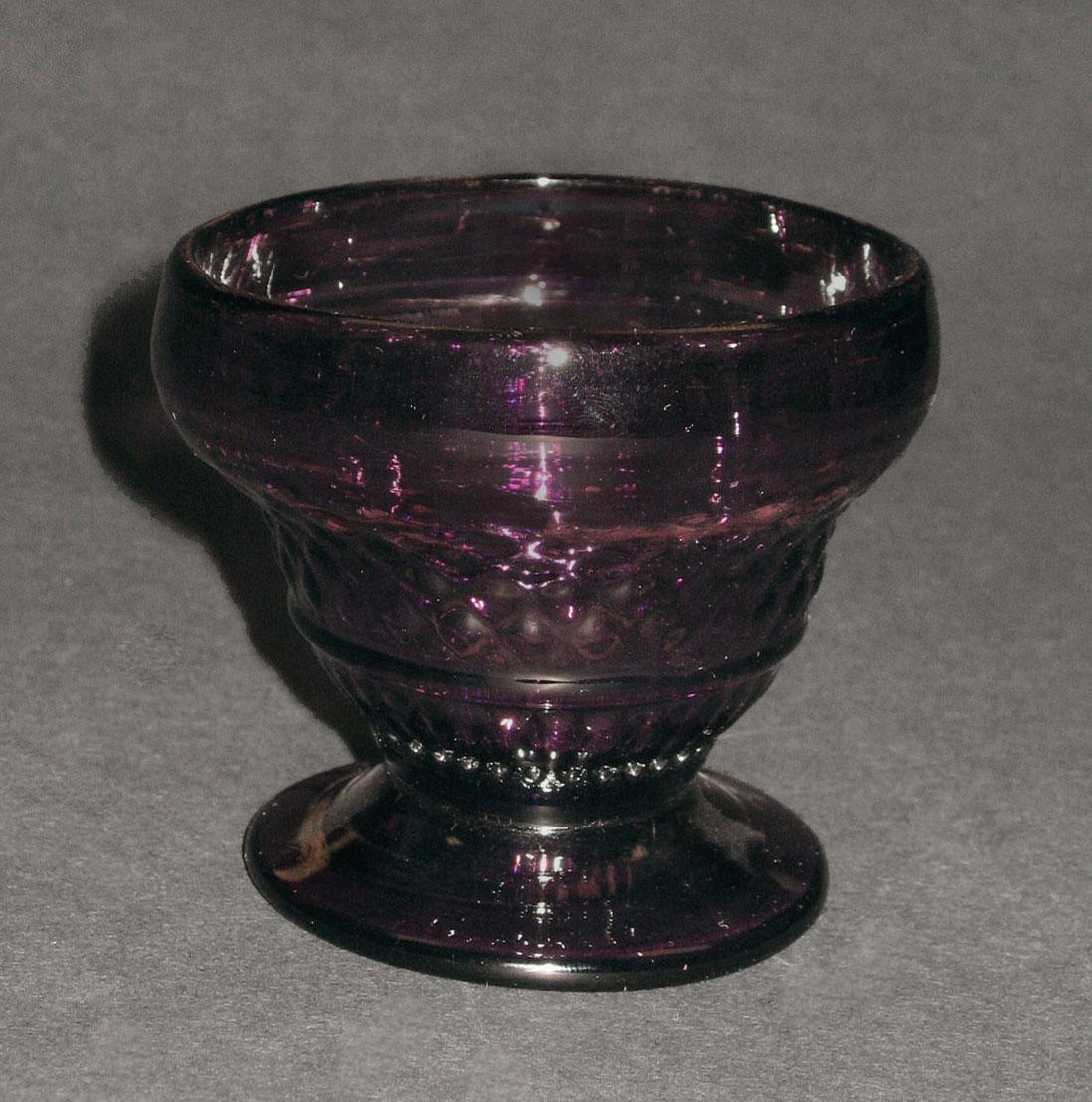 1959.3097 Glass salt