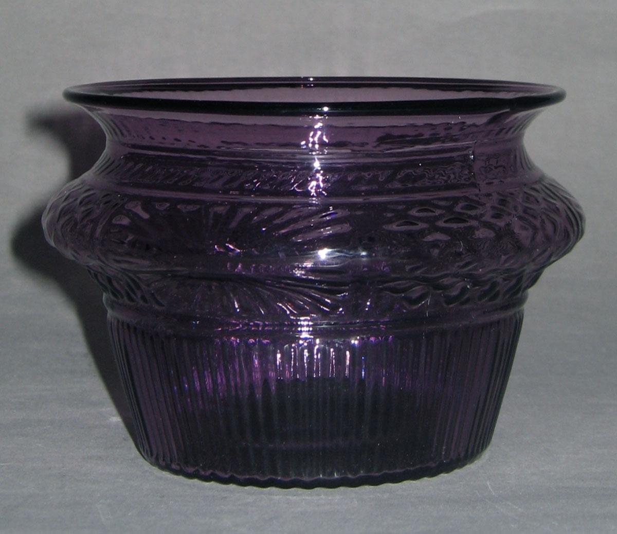1959.3111 Glass bowl