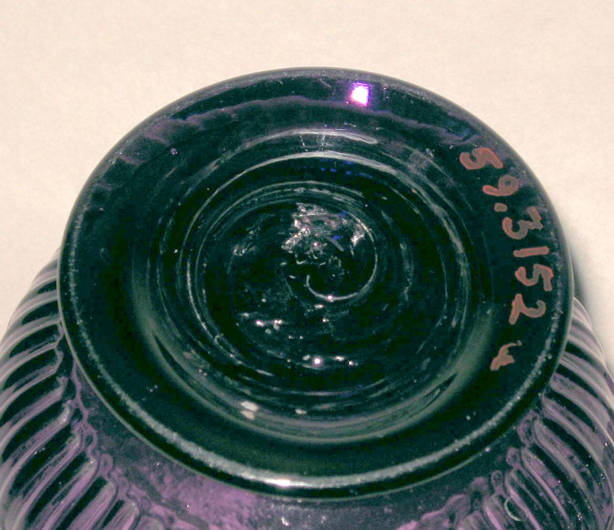 1959.3152 A Glass Sugar bowl (underside)