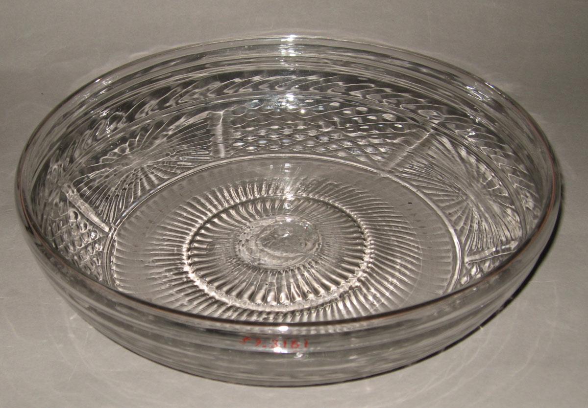 1959.3161 Lead glass bowl