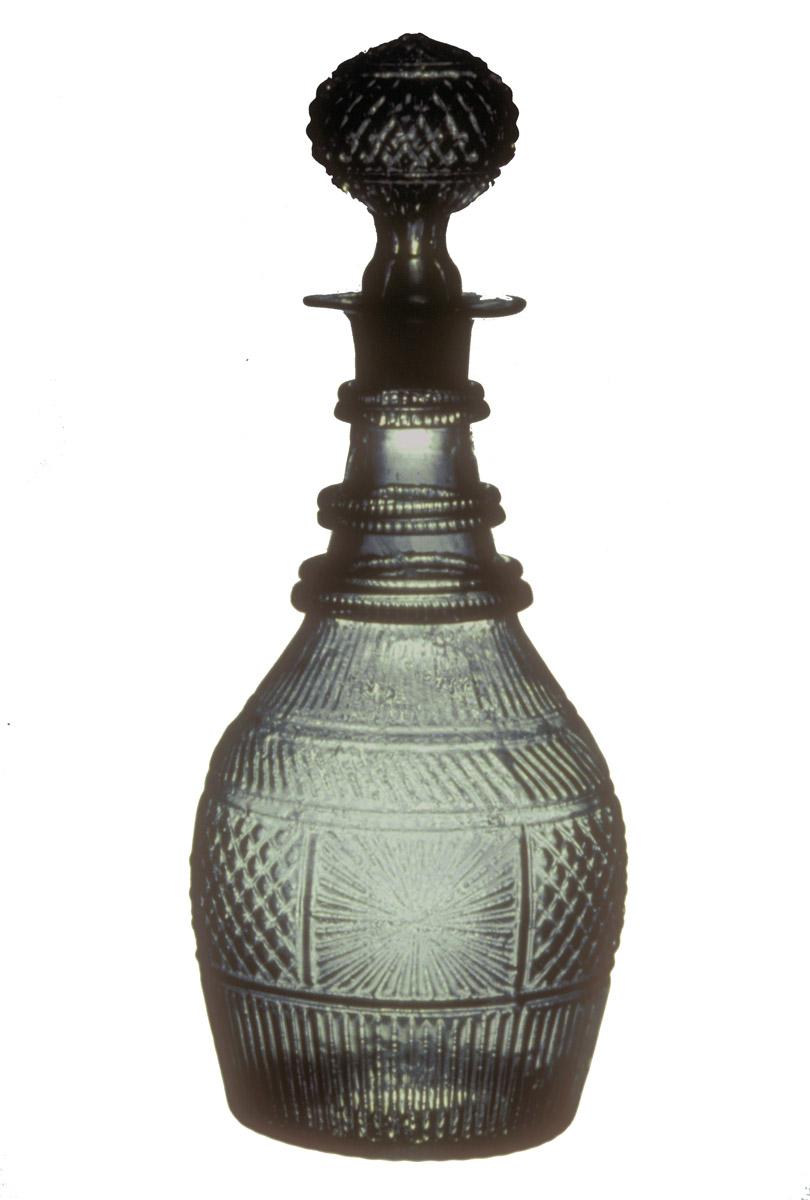 1959.3171 A, B Glass decanter