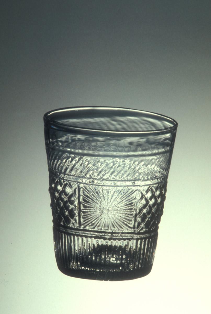 1959.3182 Glass tumbler