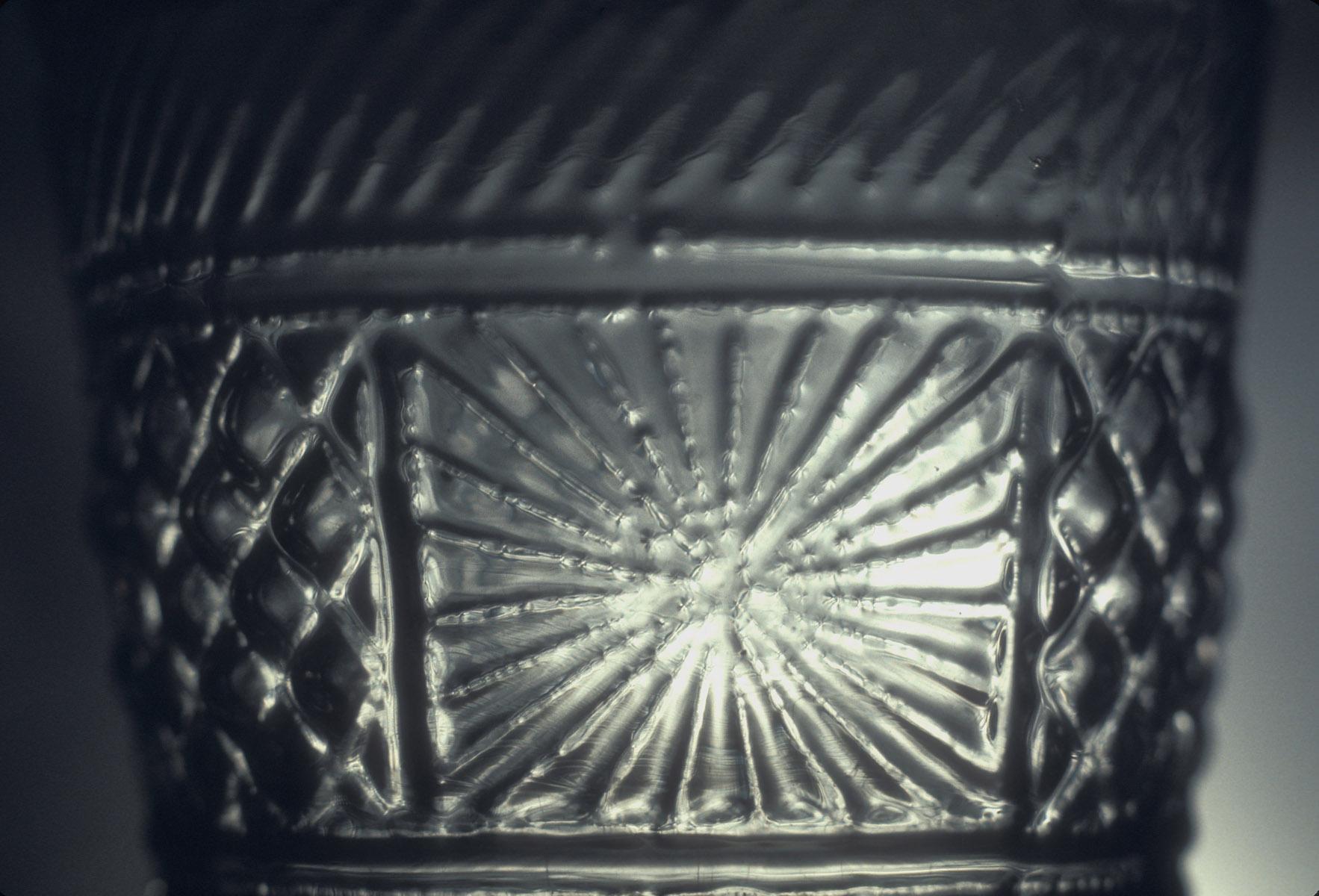 1959.3182 Glass tumbler (detail)
