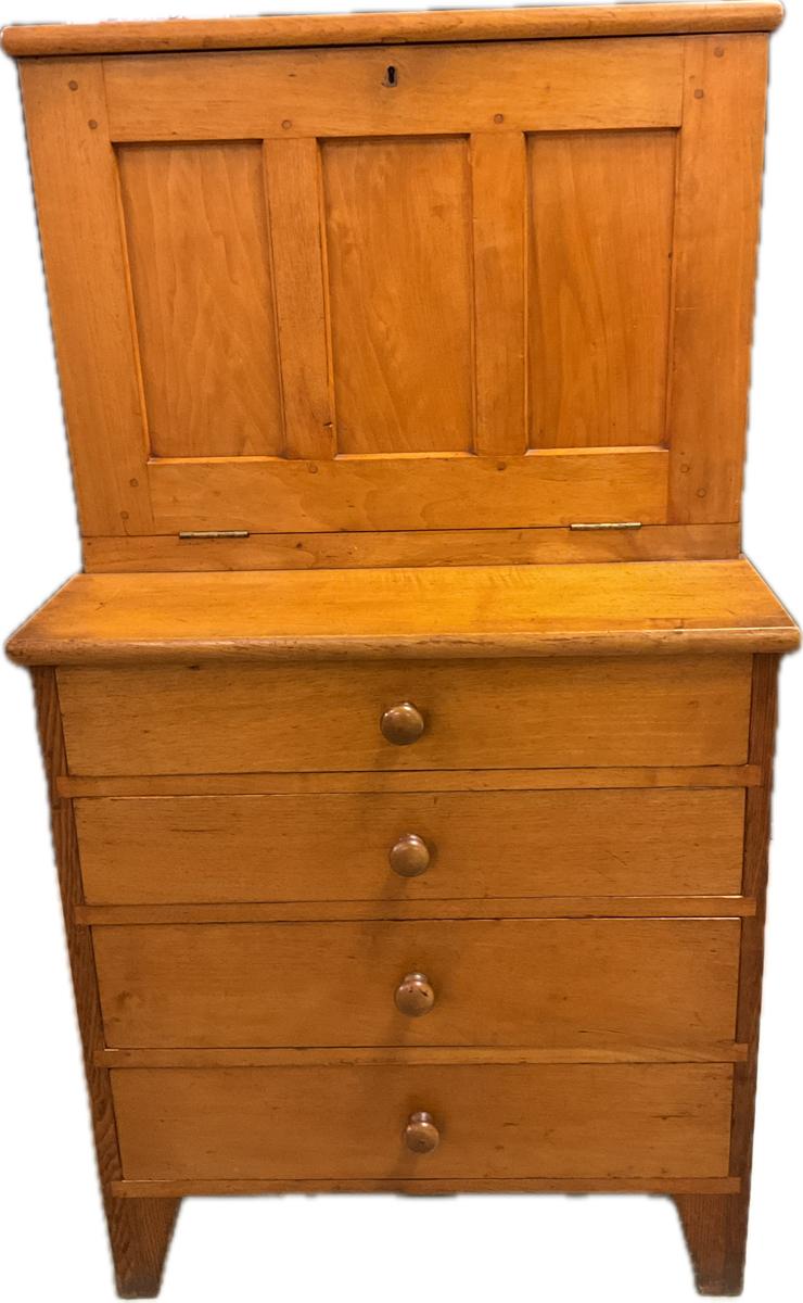 2026.0004.004 A, Desk and bookcase, overall, R-DIOC