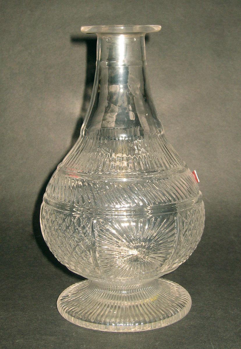 1959.3194 A Glass decanter