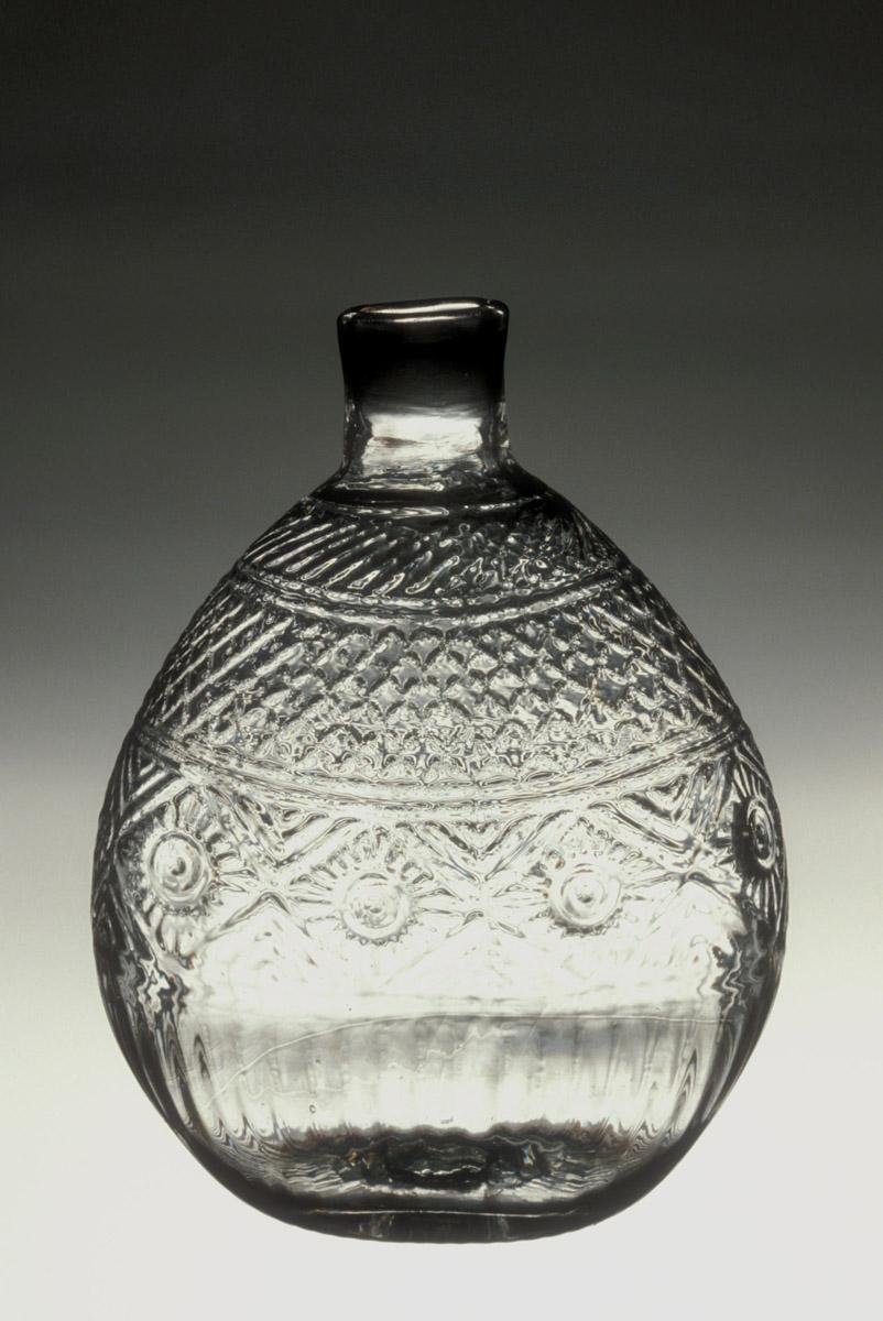 1959.3196 Glass flask